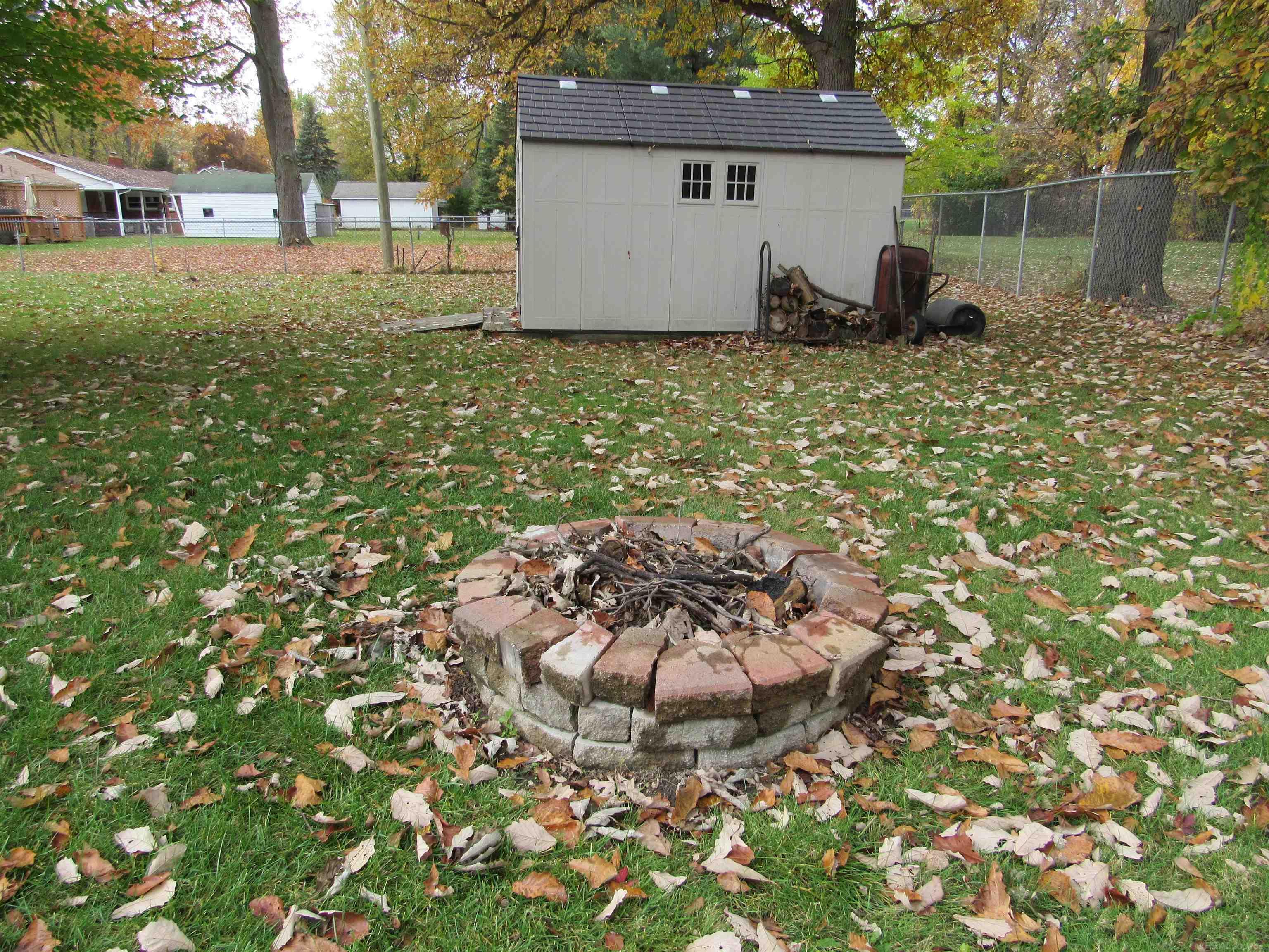 23825 Lynnhurst Street