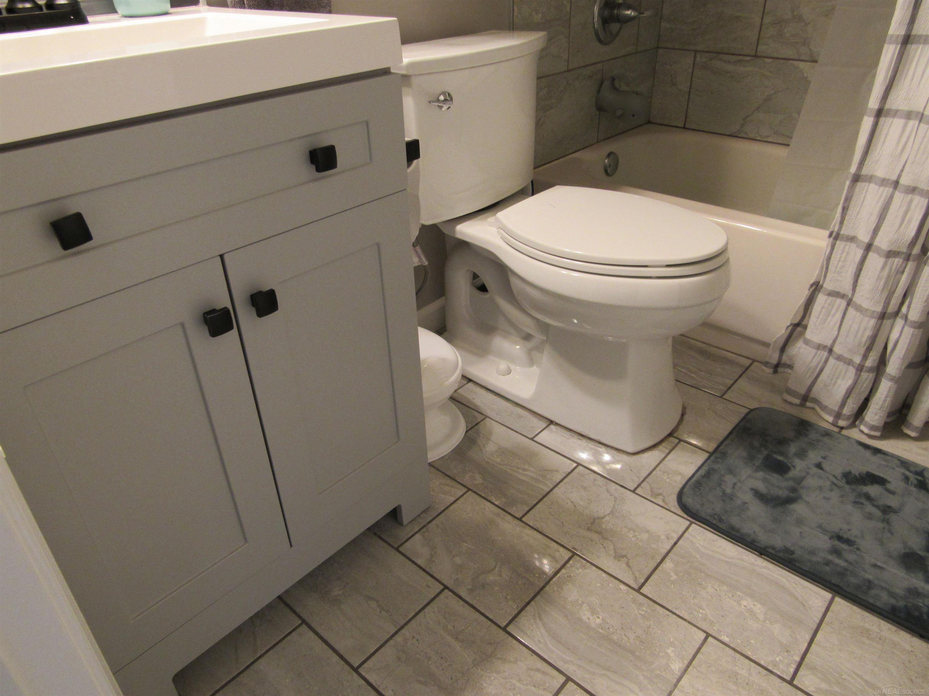 23825 Lynnhurst Street