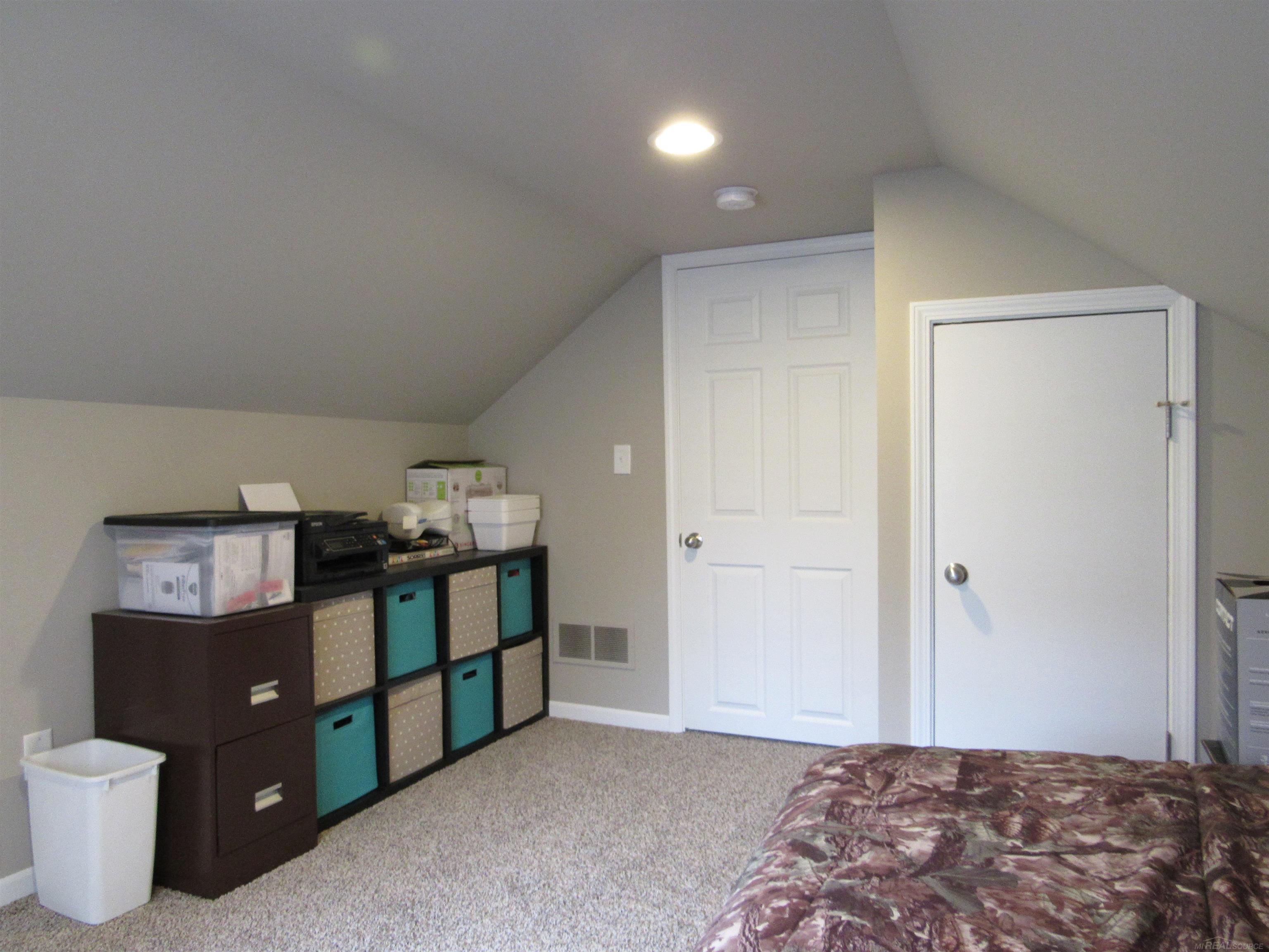 23825 Lynnhurst Street