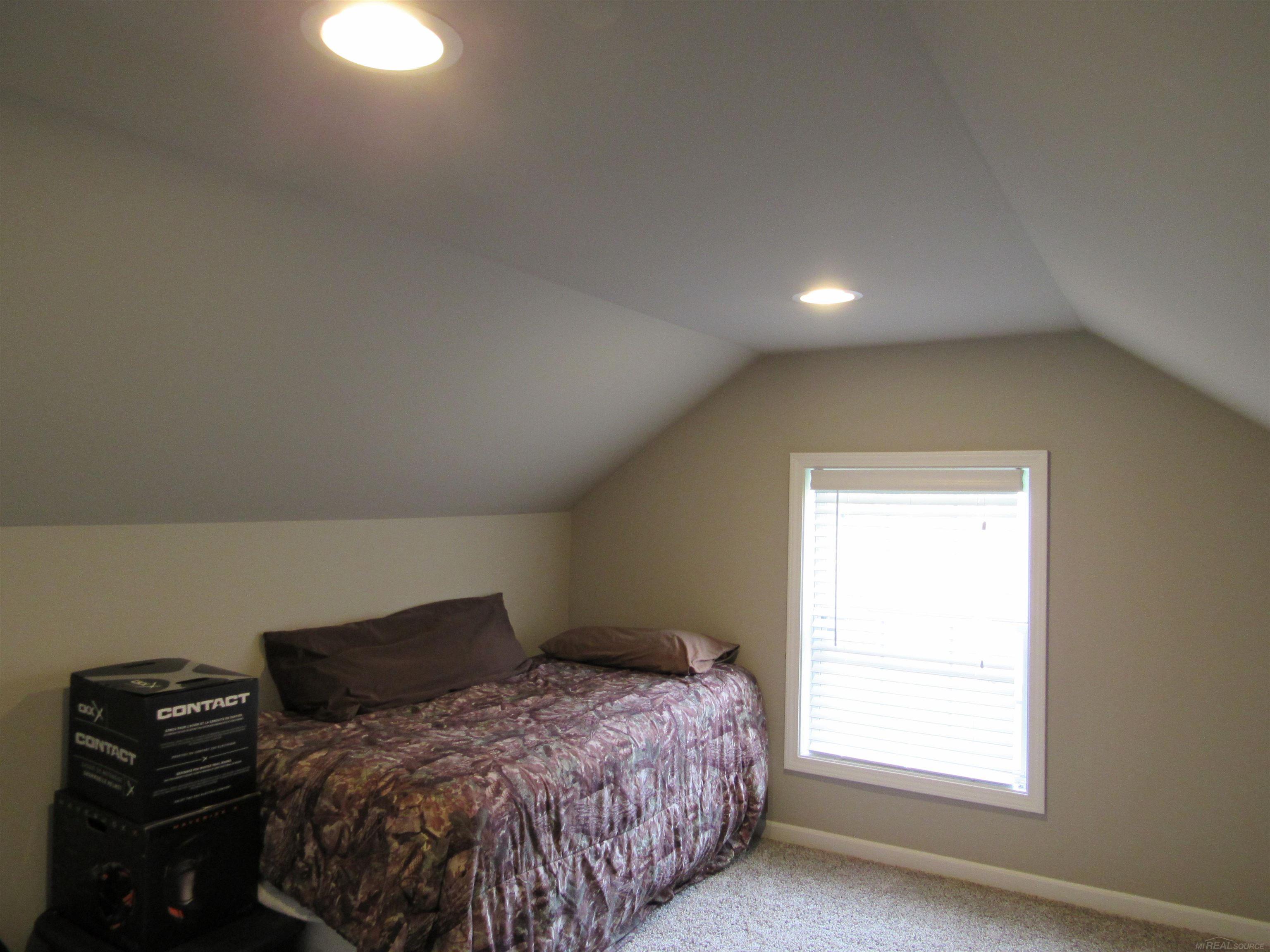 23825 Lynnhurst Street