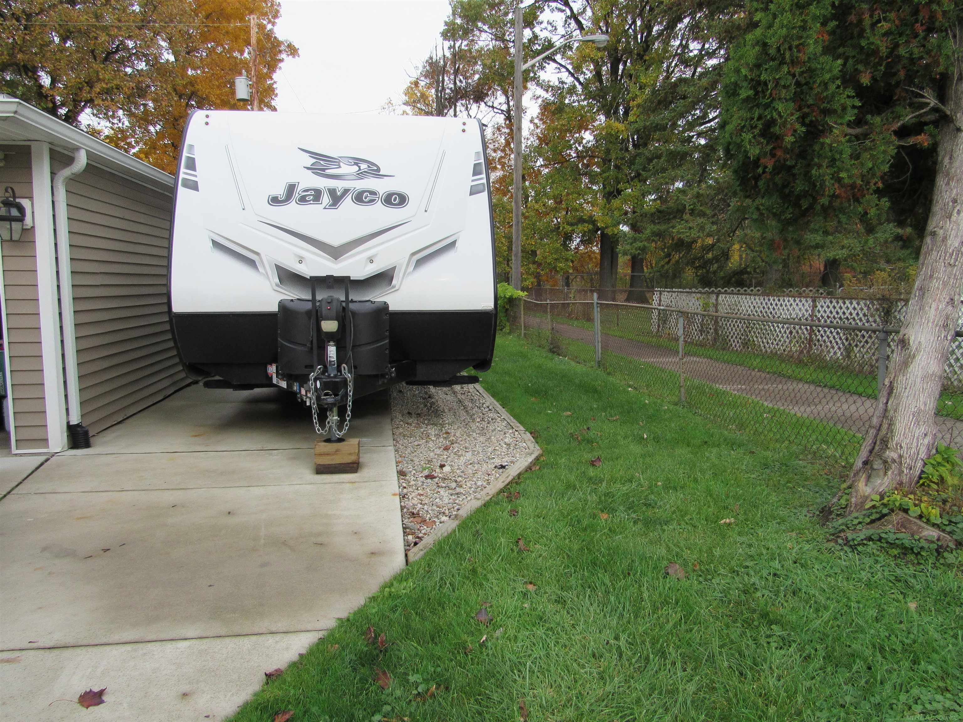 23825 Lynnhurst Street