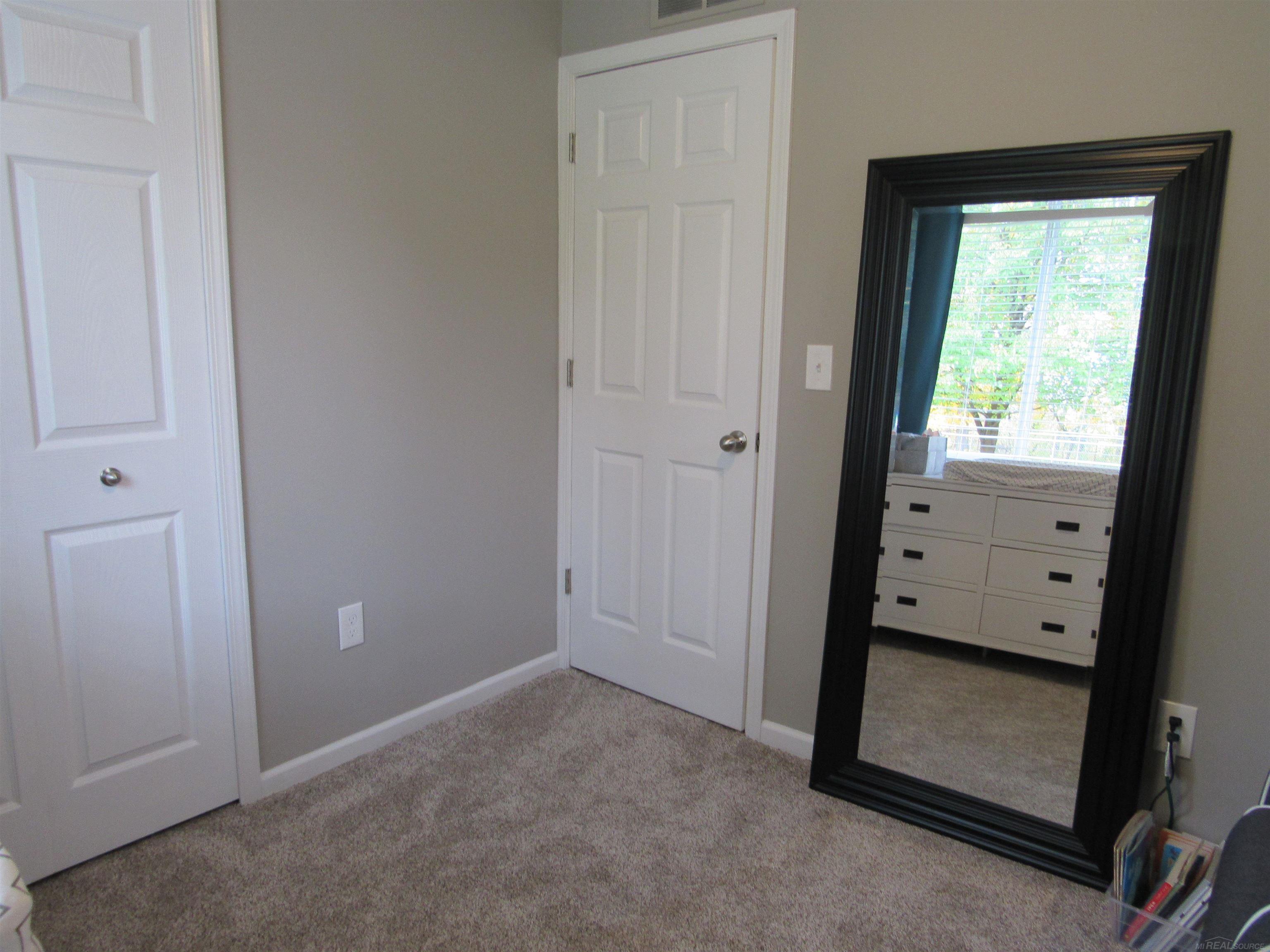 23825 Lynnhurst Street