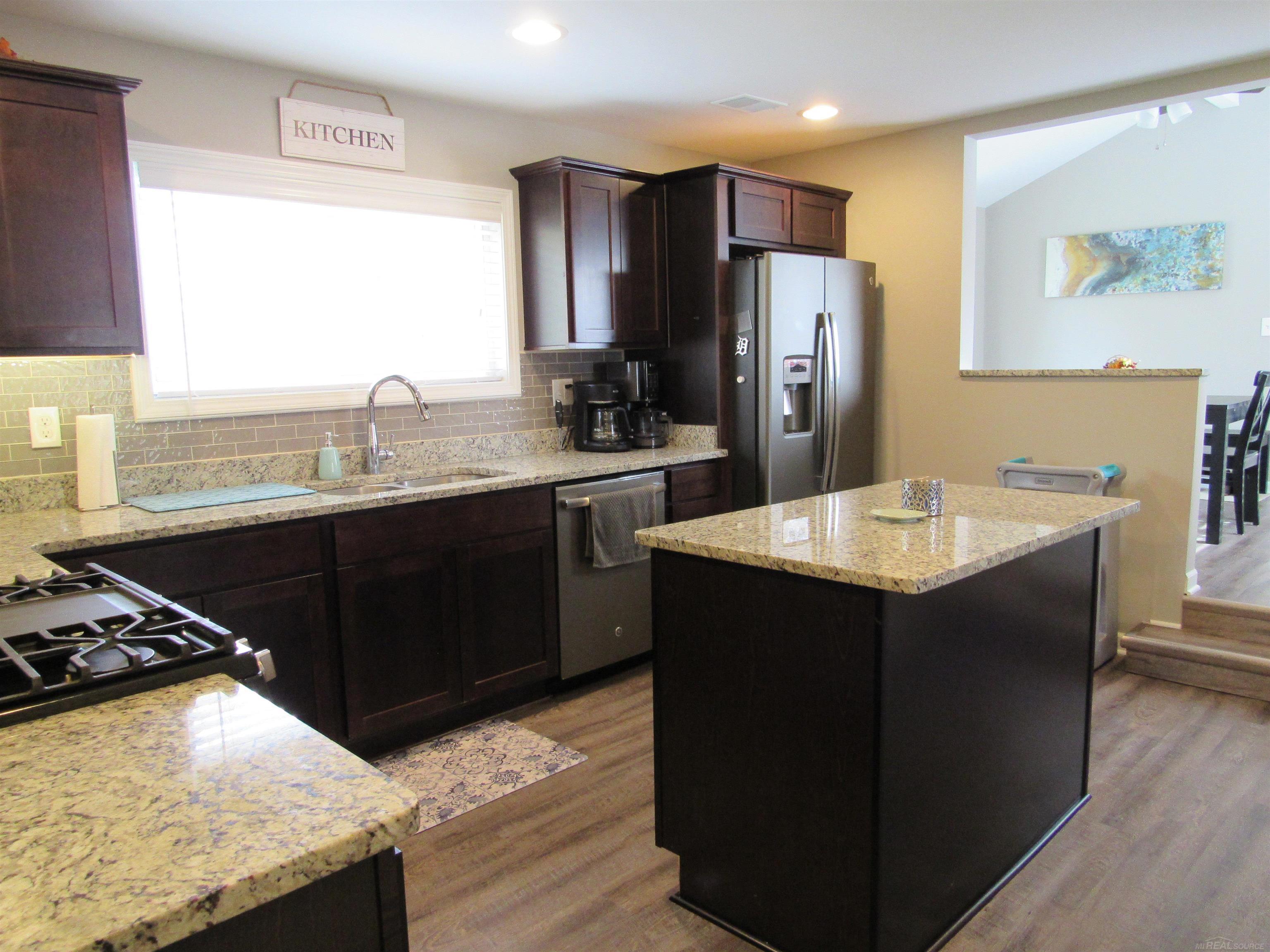 23825 Lynnhurst Street