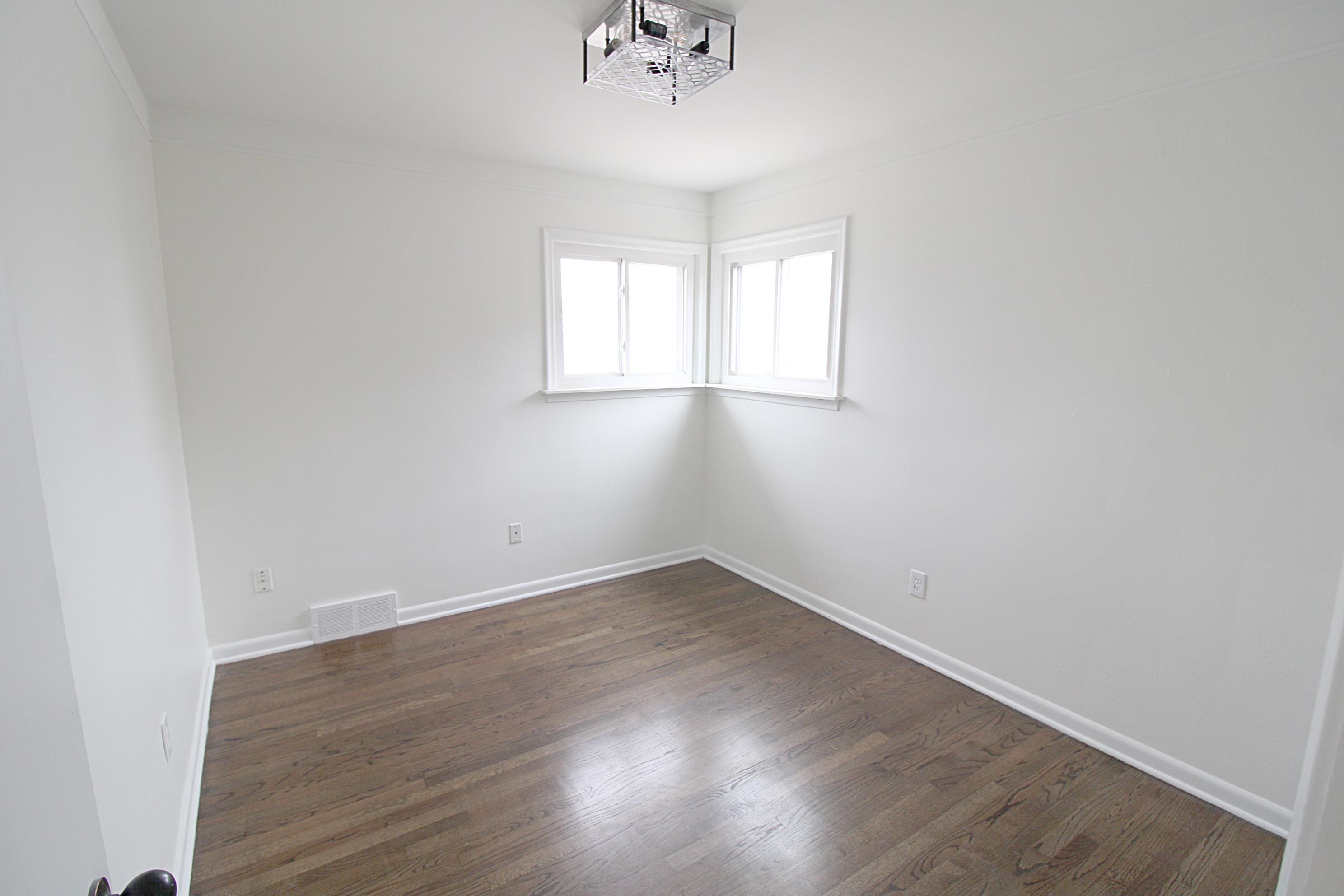 21740 Edmunton Street