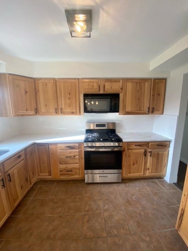 21740 Edmunton Street