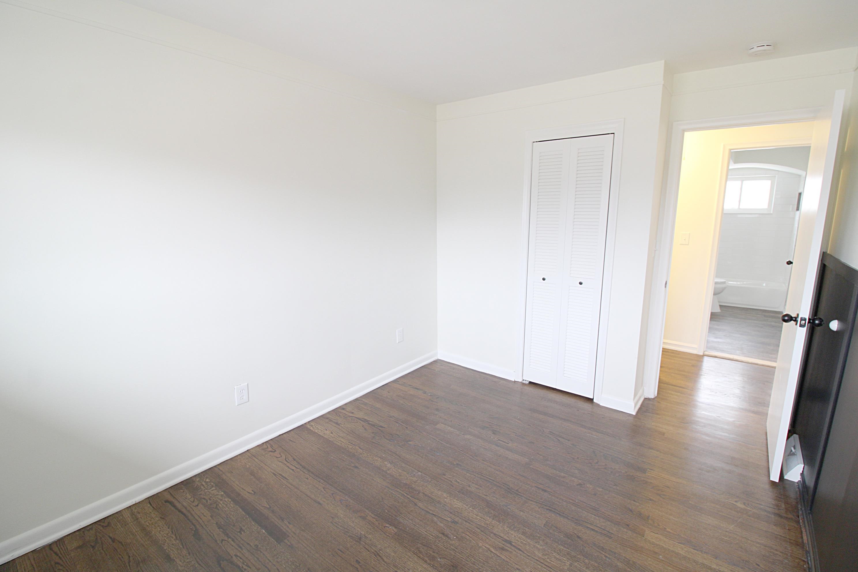 21740 Edmunton Street