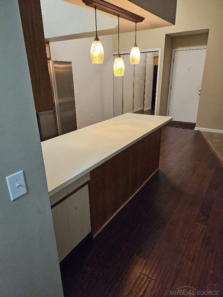 30618 Oakridge Manor Street