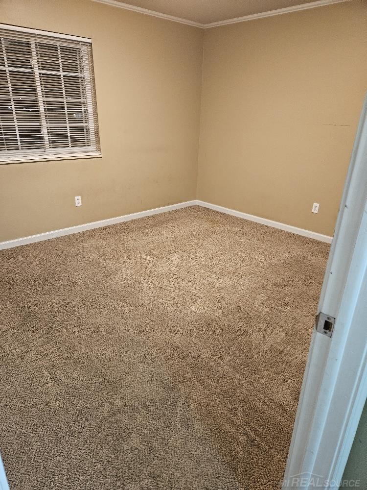 30618 Oakridge Manor Street