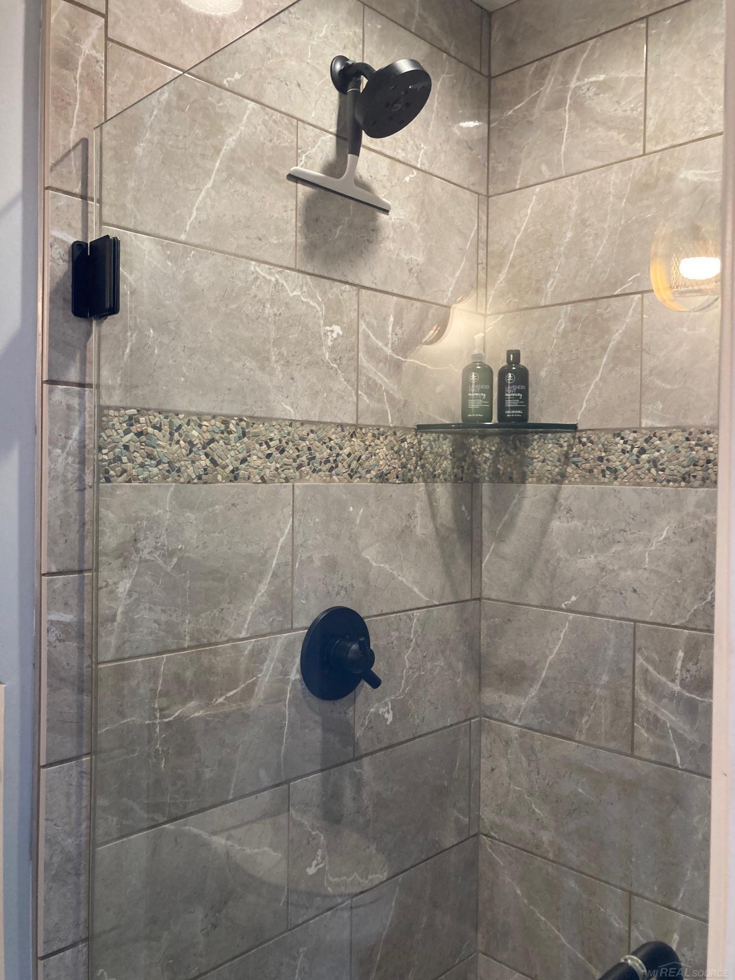 39382 Lakeshore Dr Drive