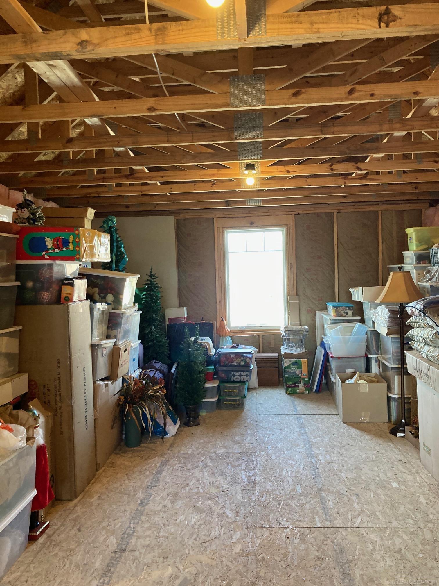 39382 Lakeshore Dr Drive