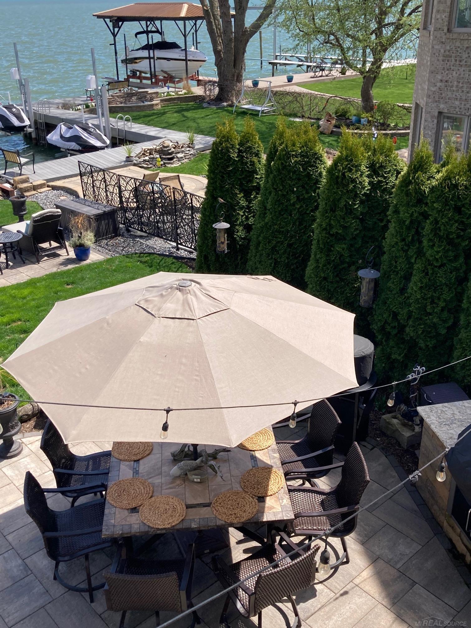 39382 Lakeshore Dr Drive