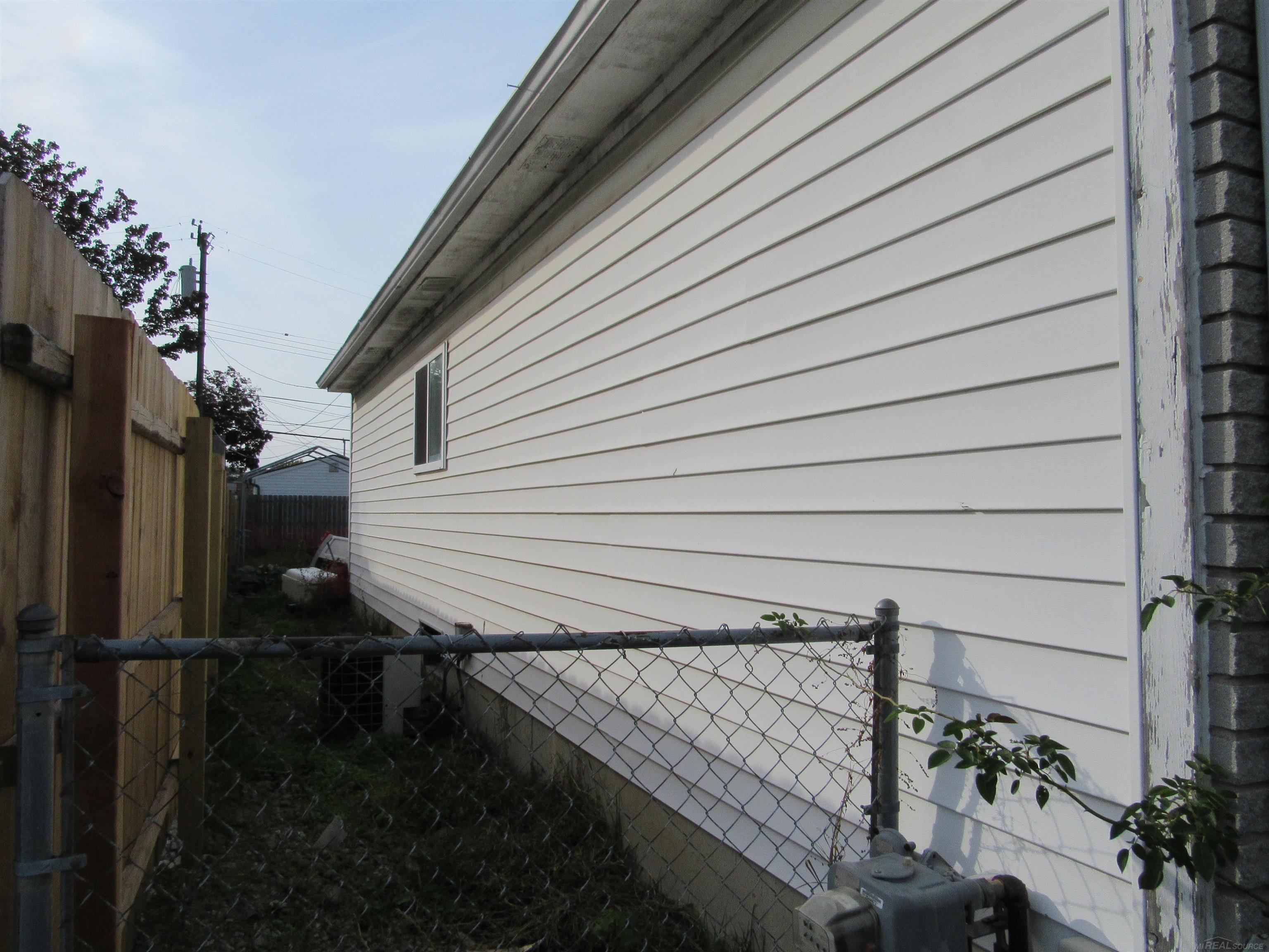 27745 Bohnhoff Street