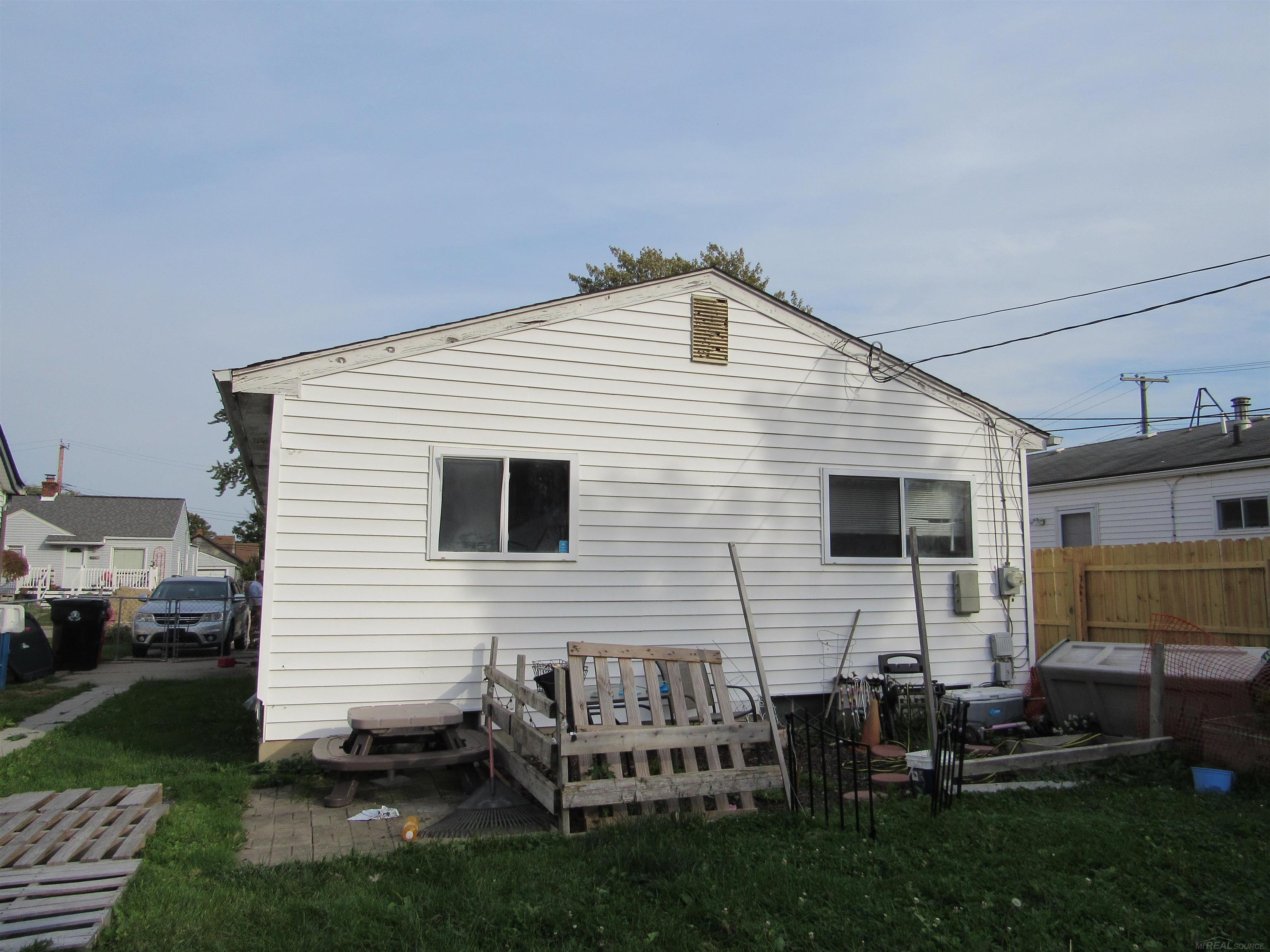 27745 Bohnhoff Street