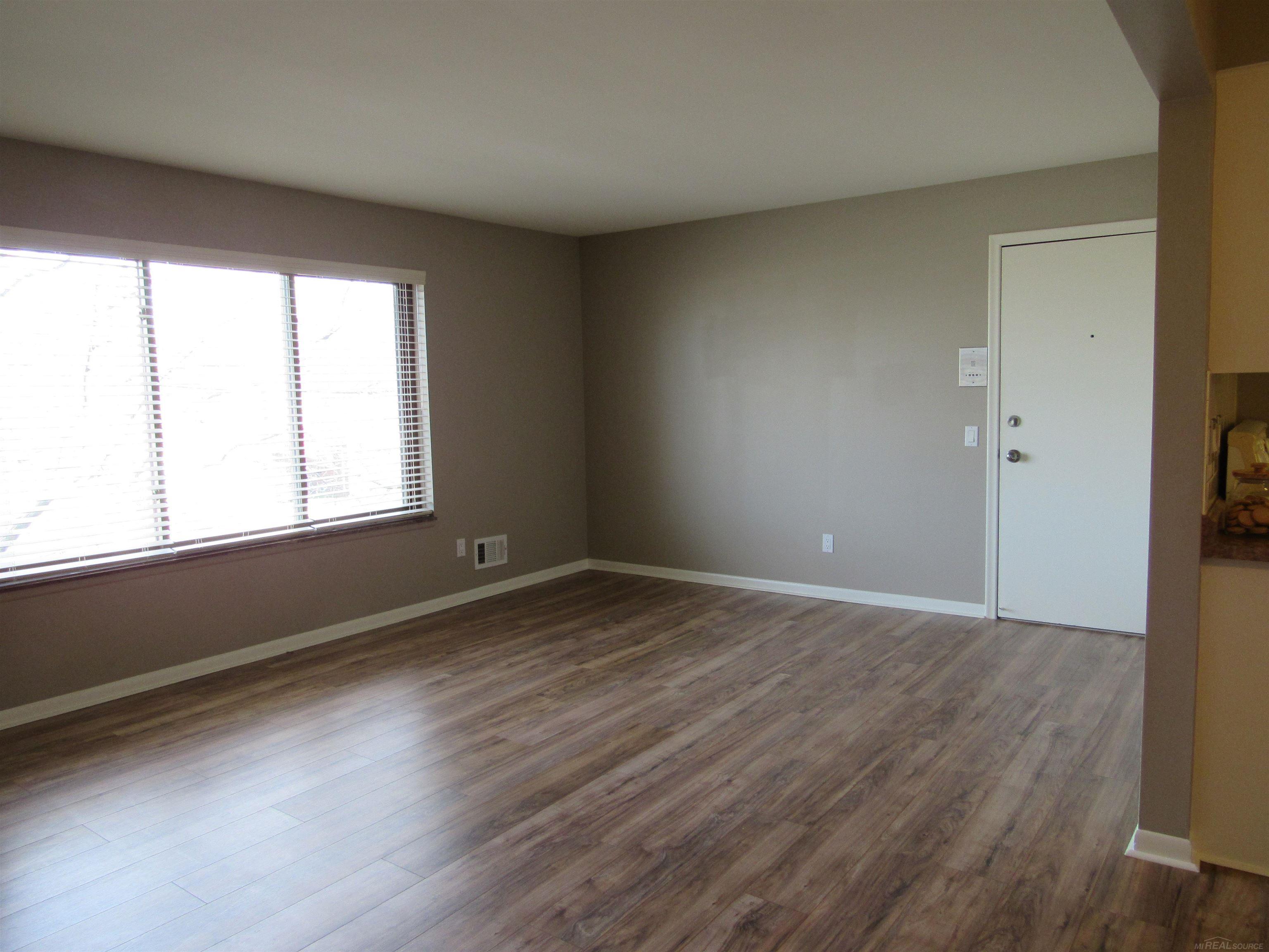 32724 Harper Avenue Unit 10 Unit: Bldg A  Unit 10