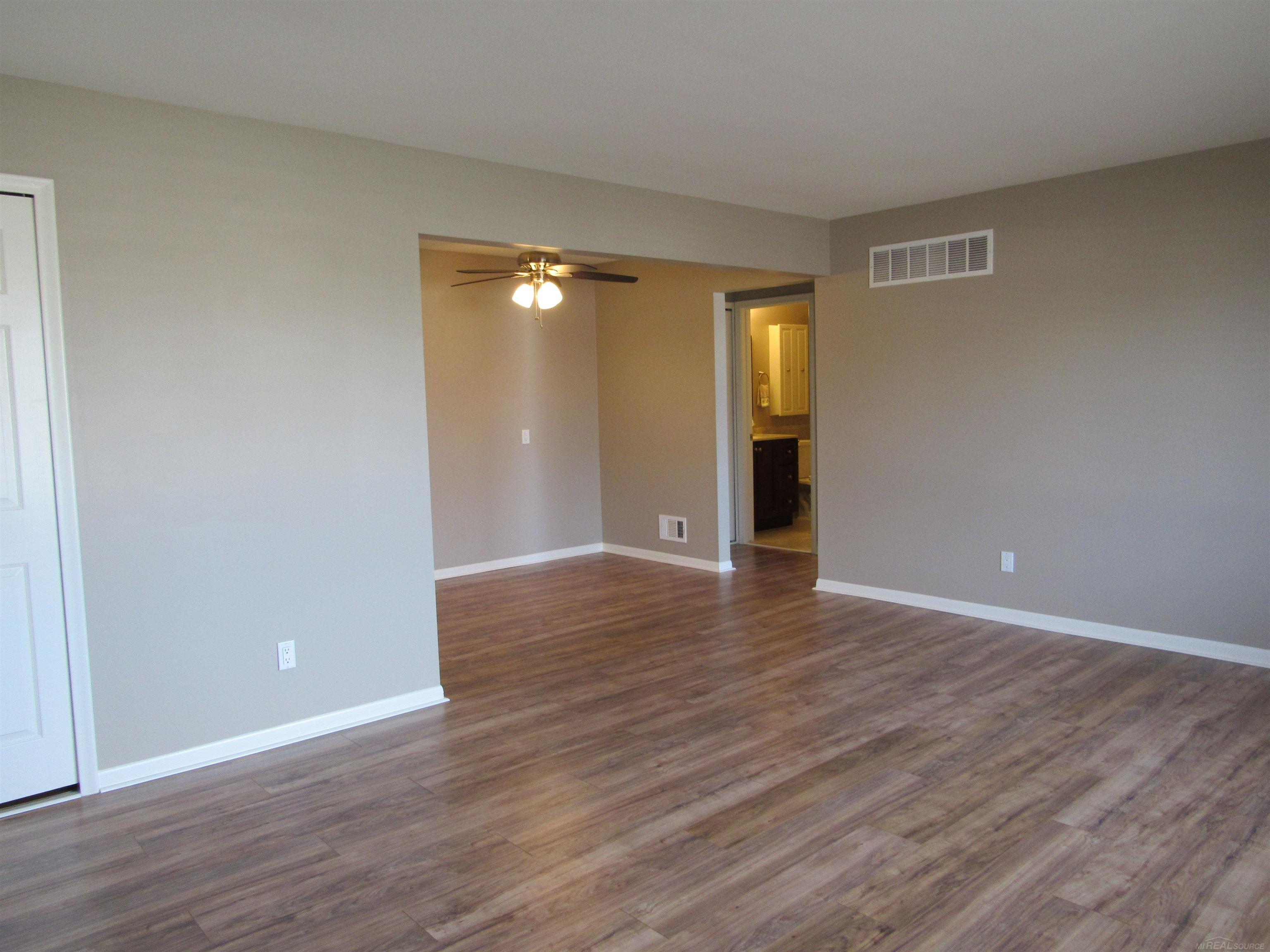 32724 Harper Avenue Unit 10 Unit: Bldg A  Unit 10