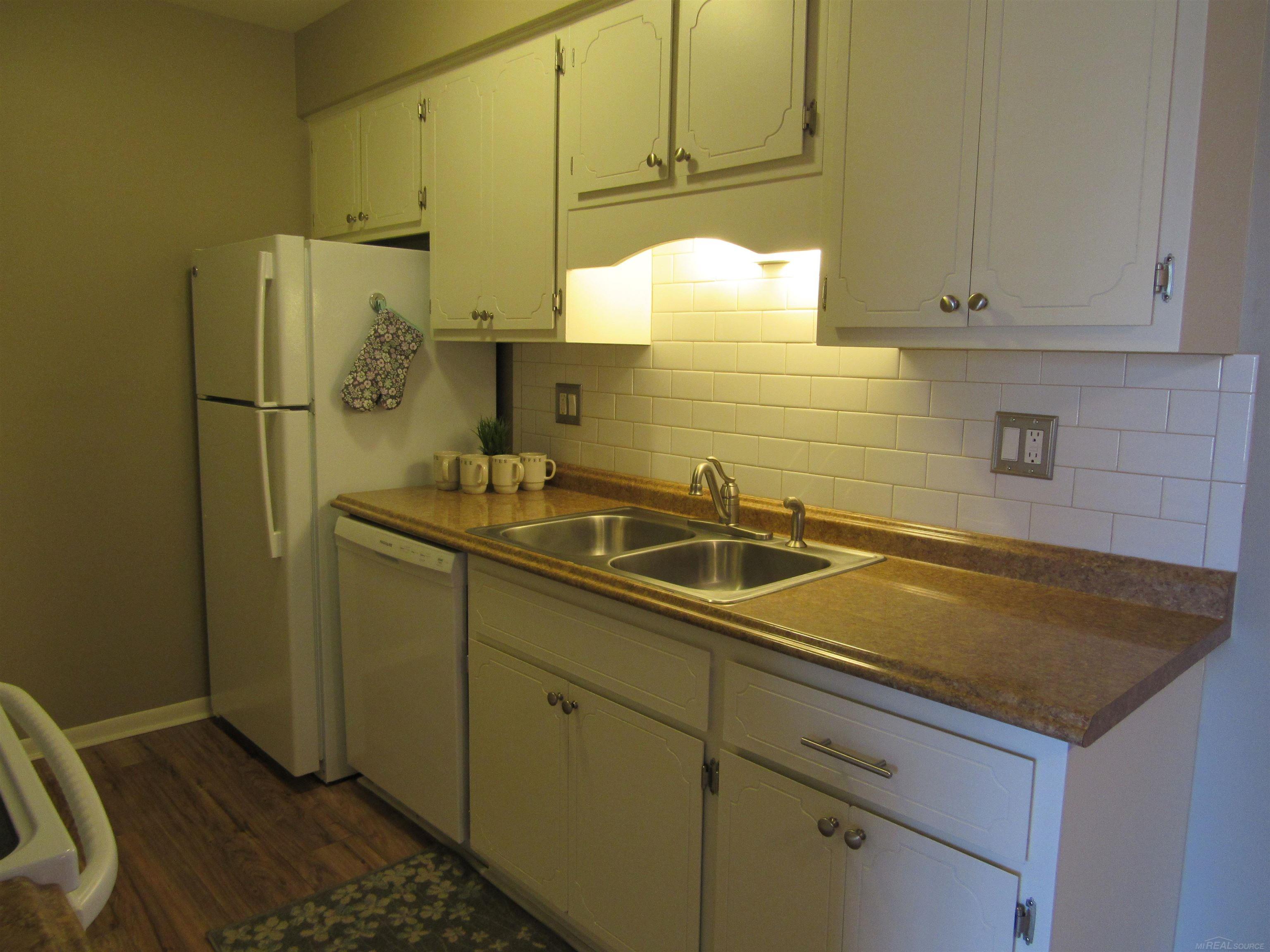 32724 Harper Avenue Unit 10 Unit: Bldg A  Unit 10