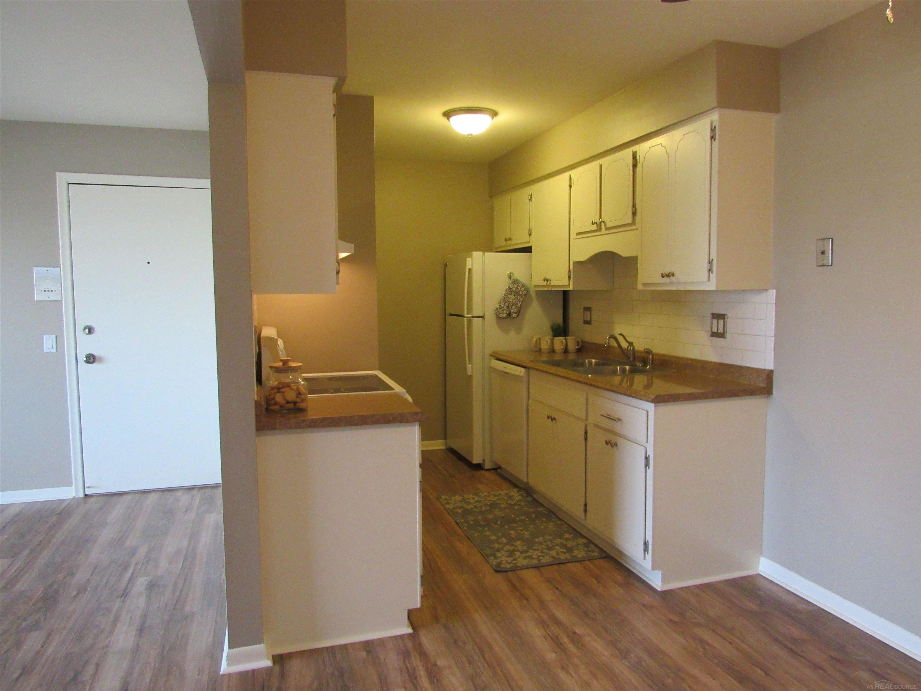 32724 Harper Avenue Unit 10 Unit: Bldg A  Unit 10