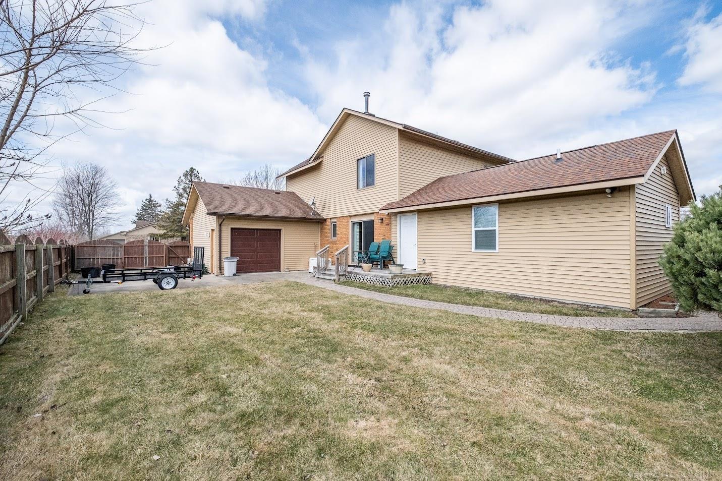 39020 Clearview Street