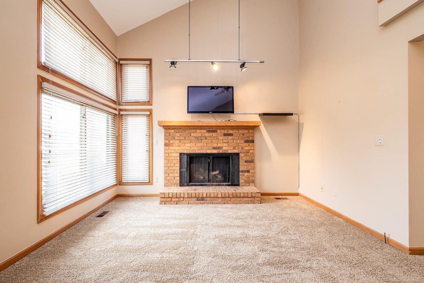 39020 Clearview Street