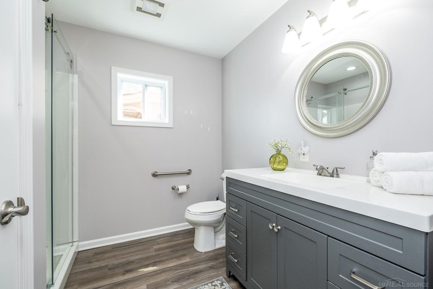 39020 Clearview Street