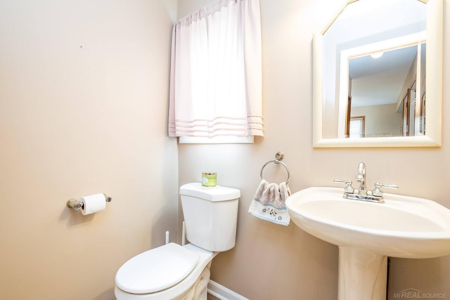 39020 Clearview Street