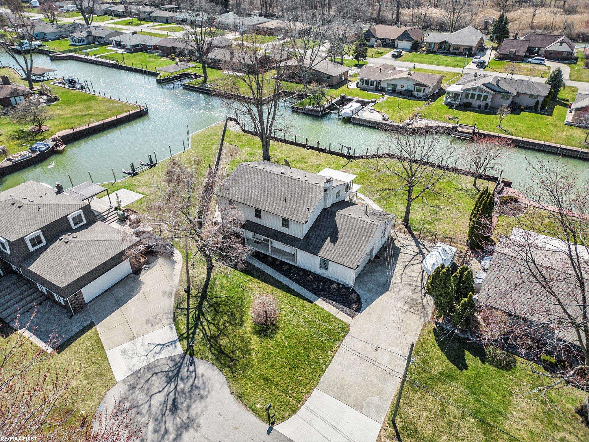 41525 Windmill Street