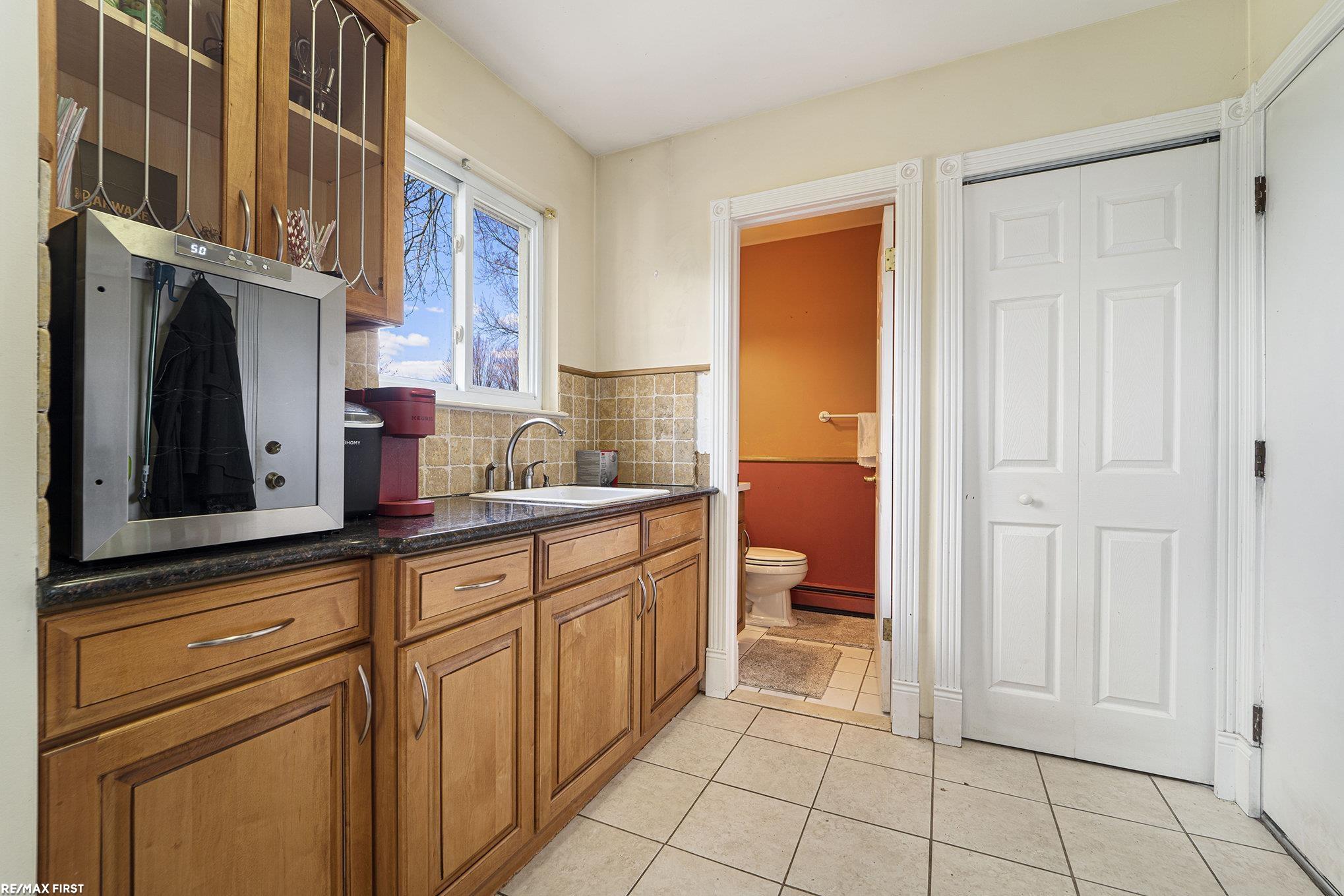 41525 Windmill Street