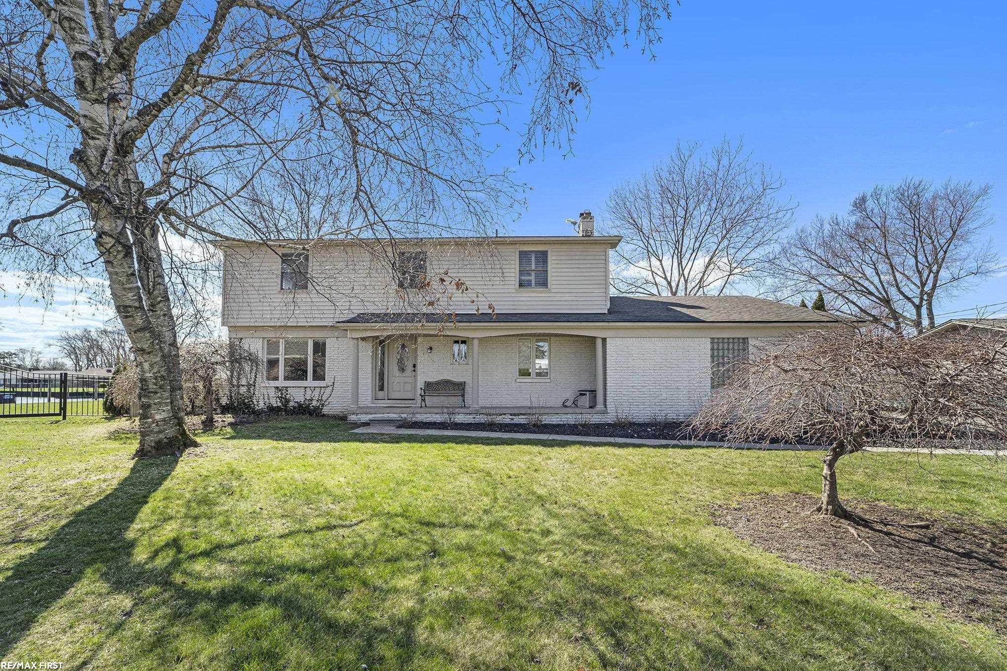 41525 Windmill Street