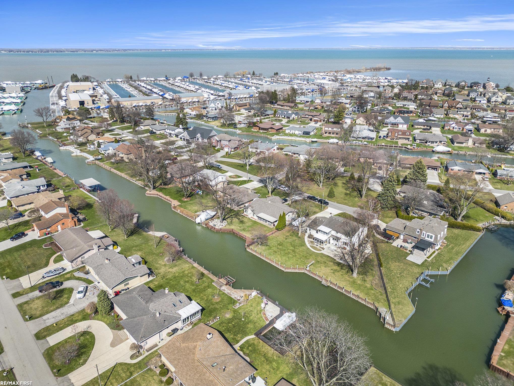 41525 Windmill Street