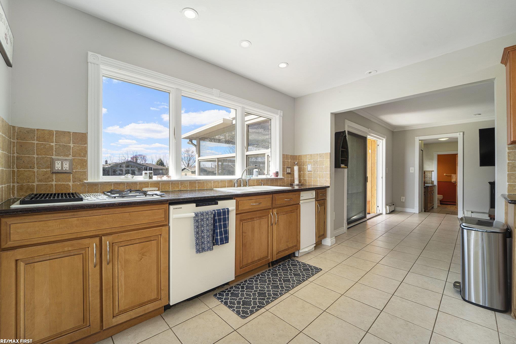 41525 Windmill Street