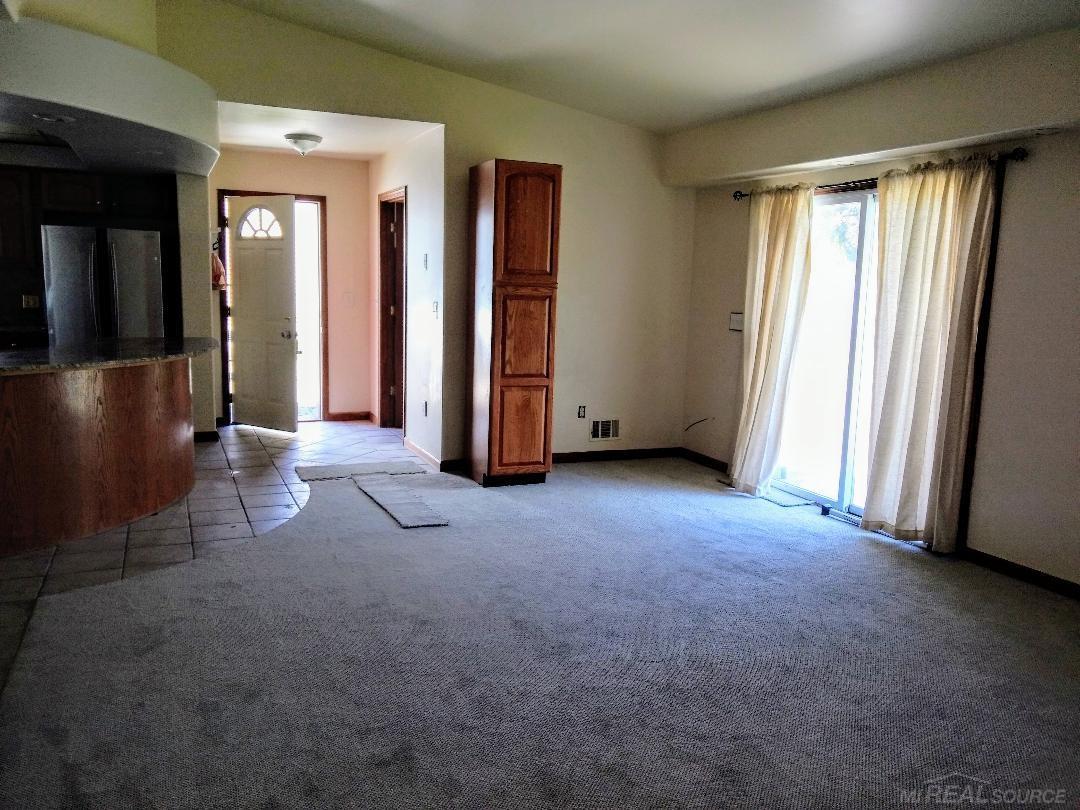 39716 Detroit Street