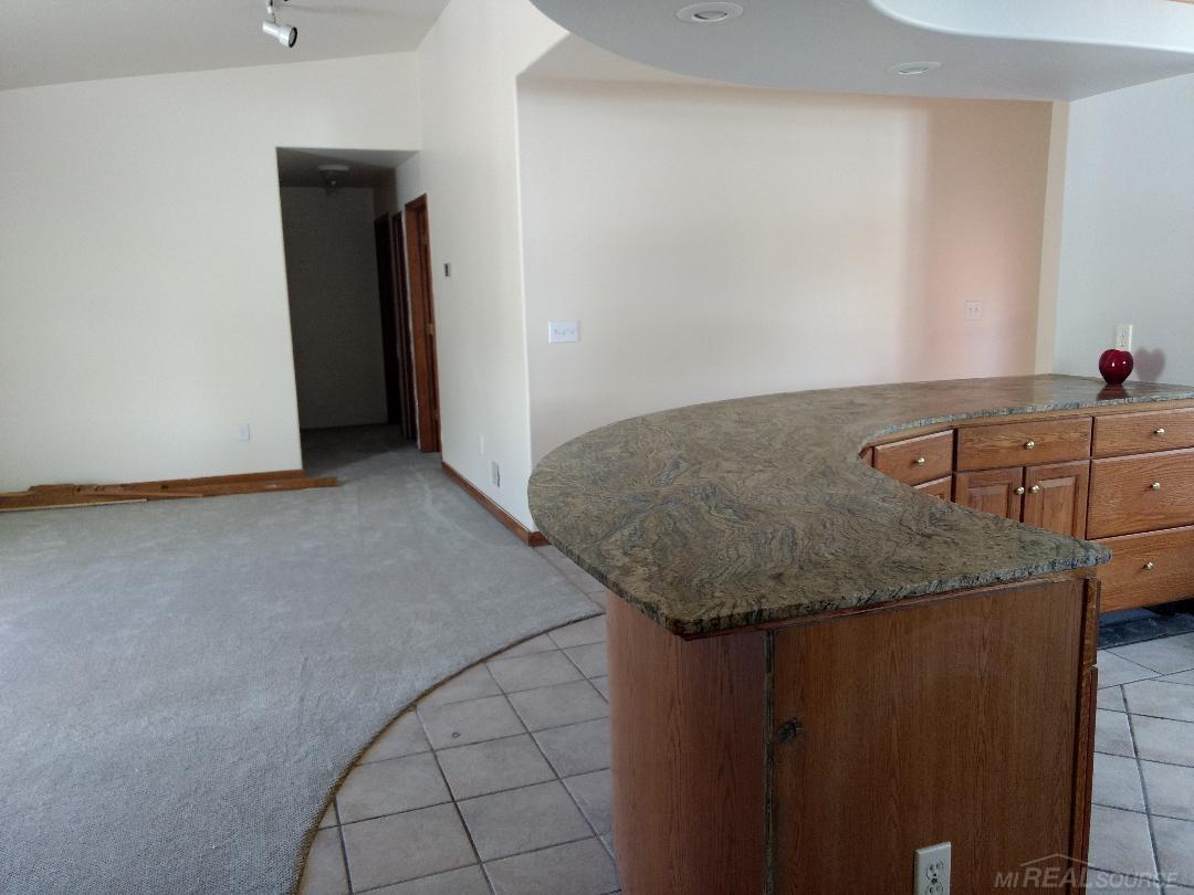 39716 Detroit Street