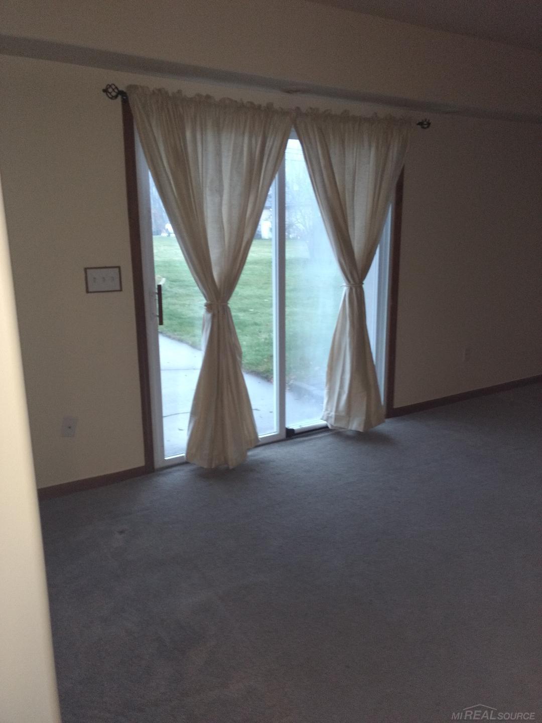 39716 Detroit Street