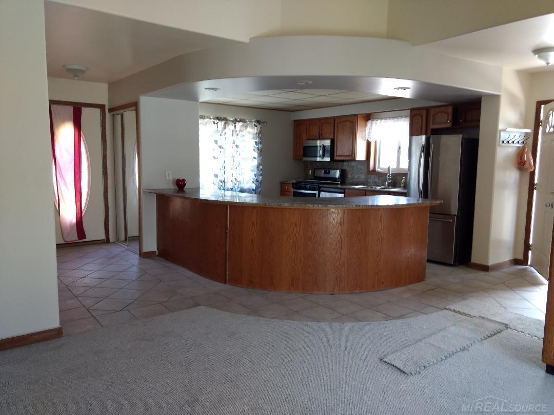 39716 Detroit Street