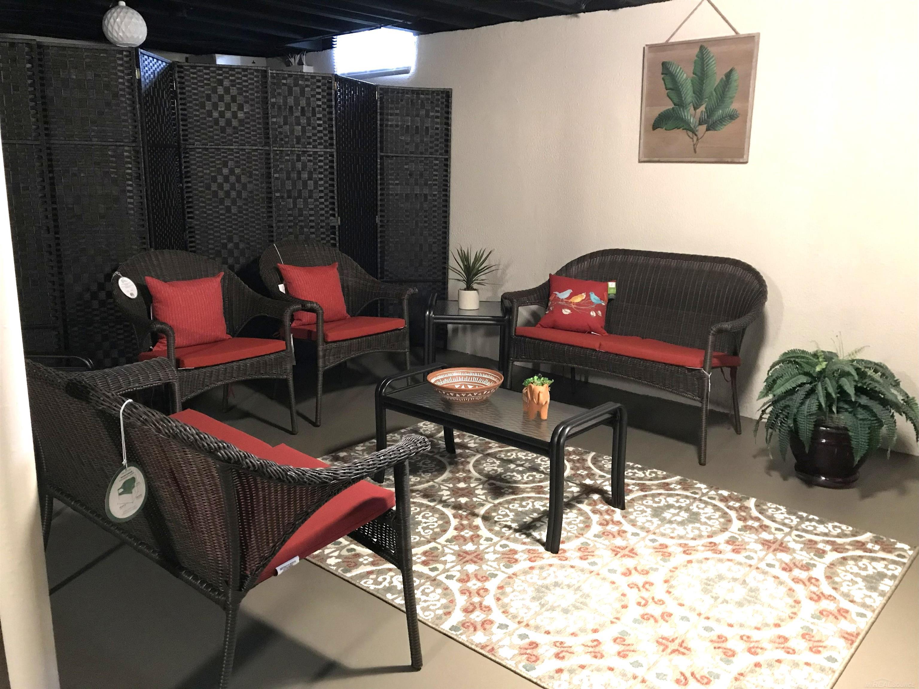 42373 Dianna Court # 33