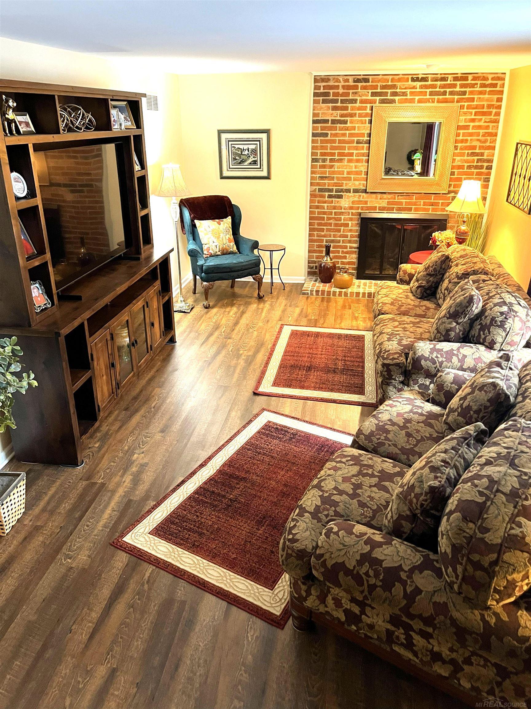 42373 Dianna Court # 33