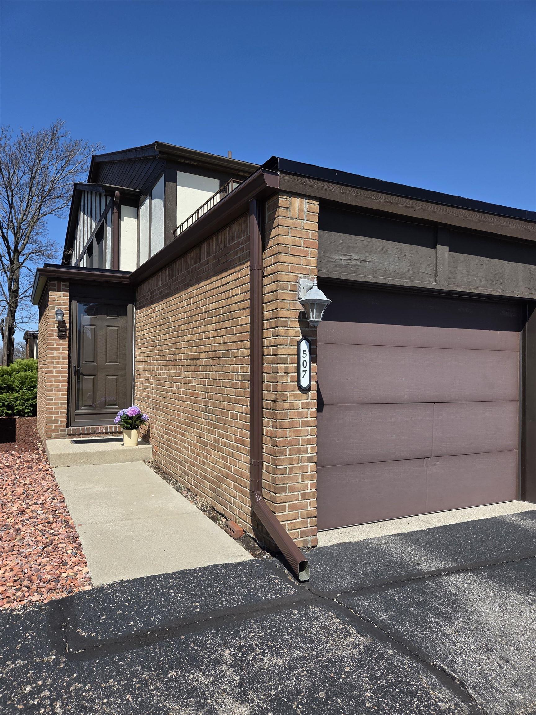 507 Country Club Drive