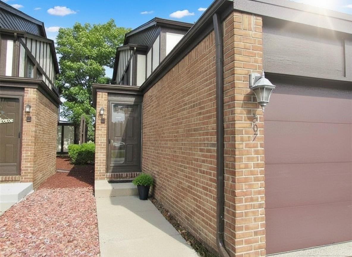 507 Country Club Drive