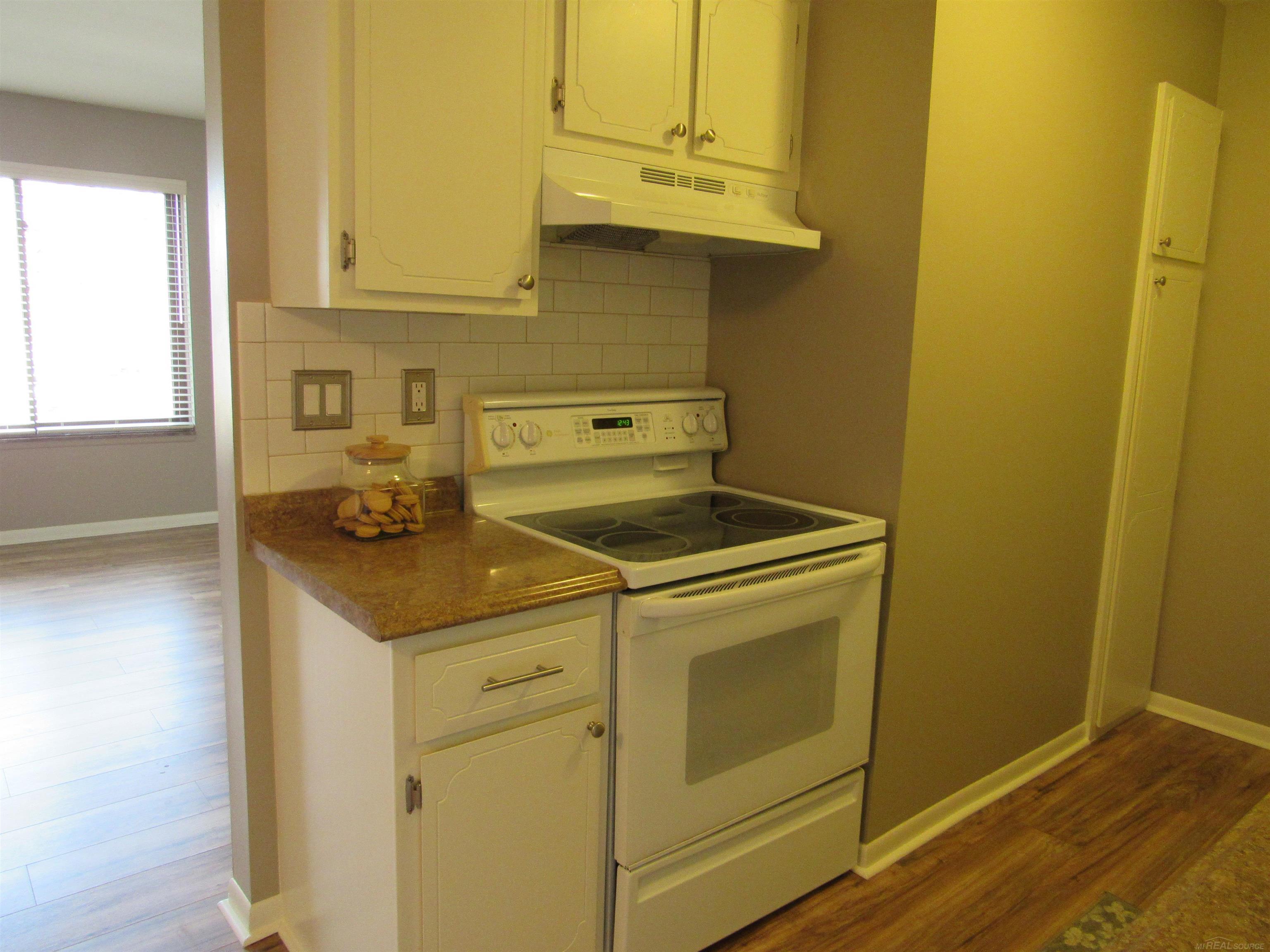 32724 Harper Avenue Unit 10 Unit: Bldg A  Unit 10
