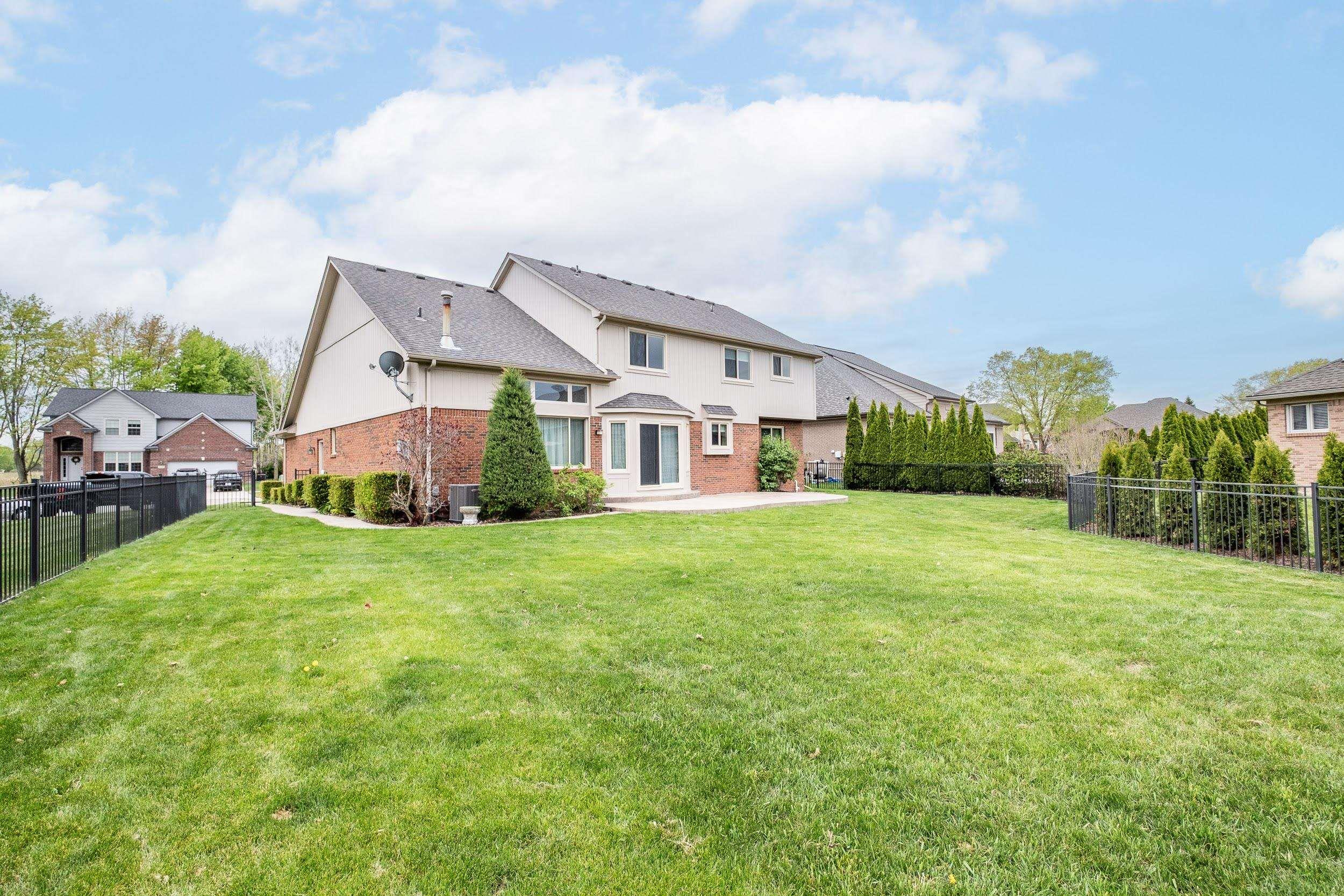 41870 Antoinette Court