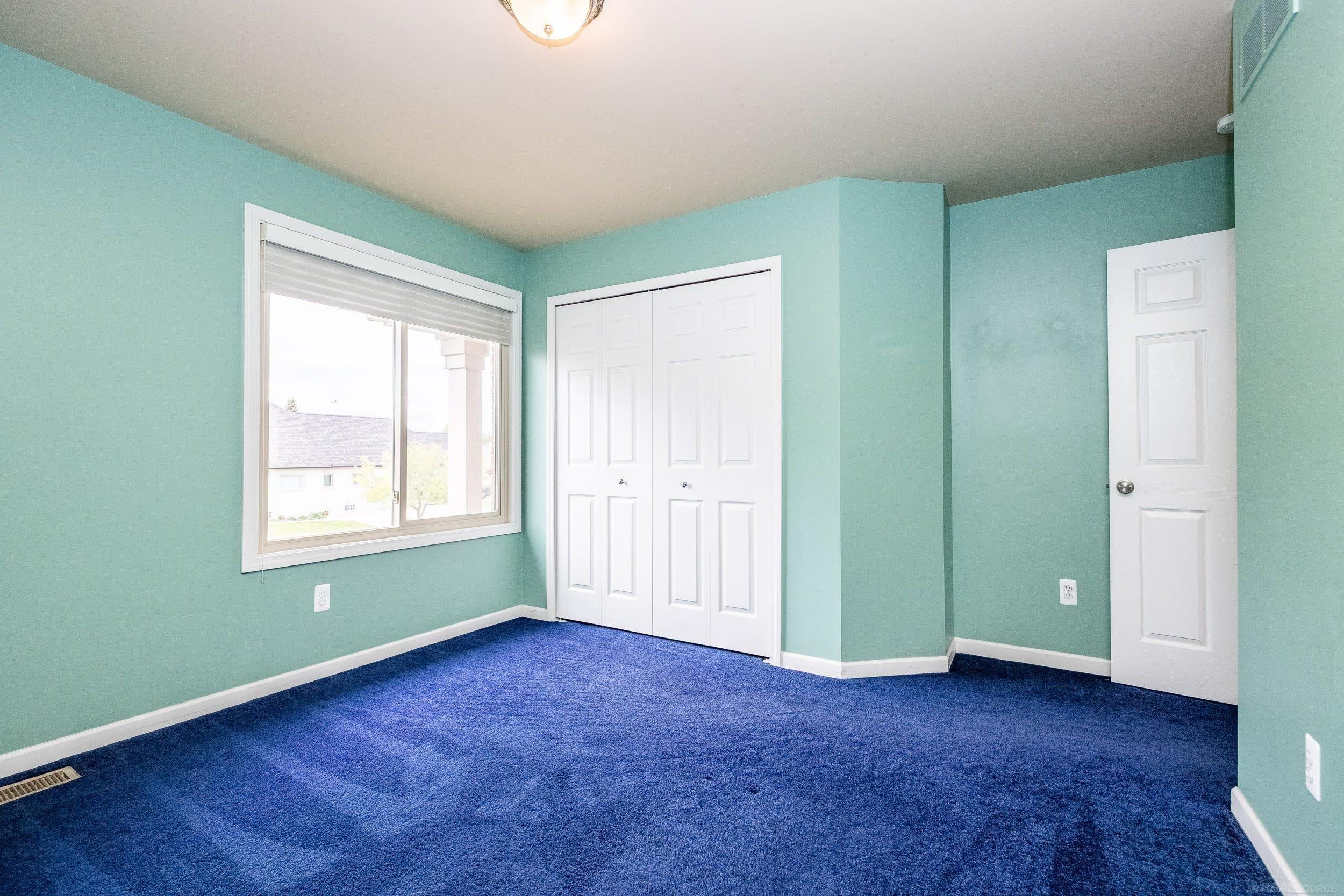 41870 Antoinette Court