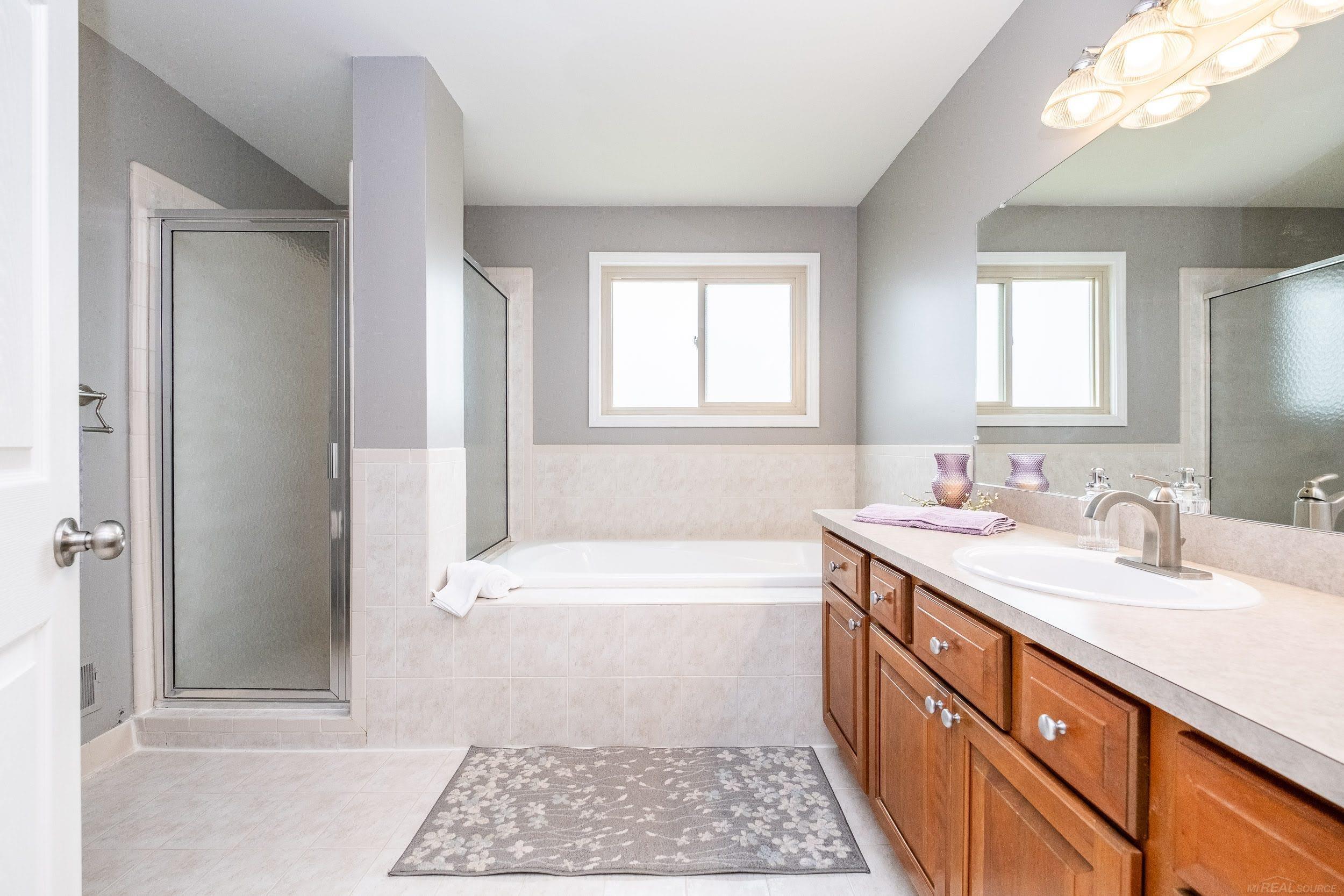 41870 Antoinette Court