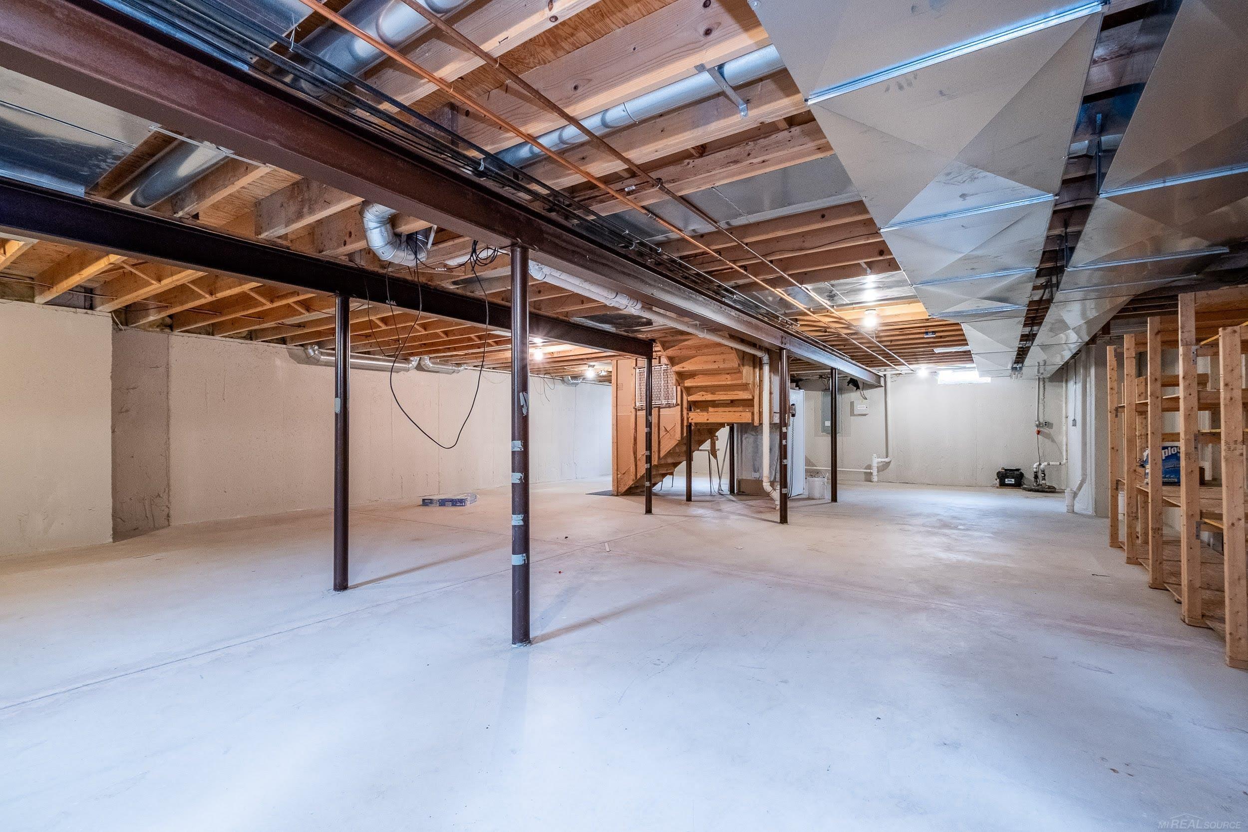 41870 Antoinette Court