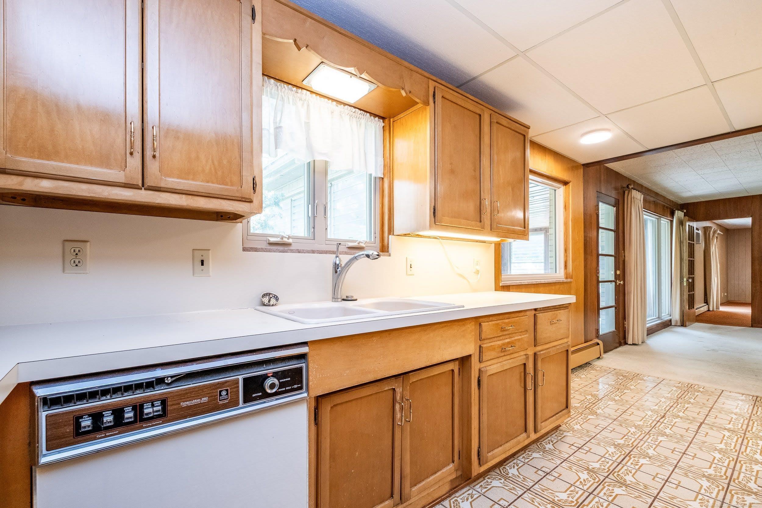 2800 Tewksbury Drive