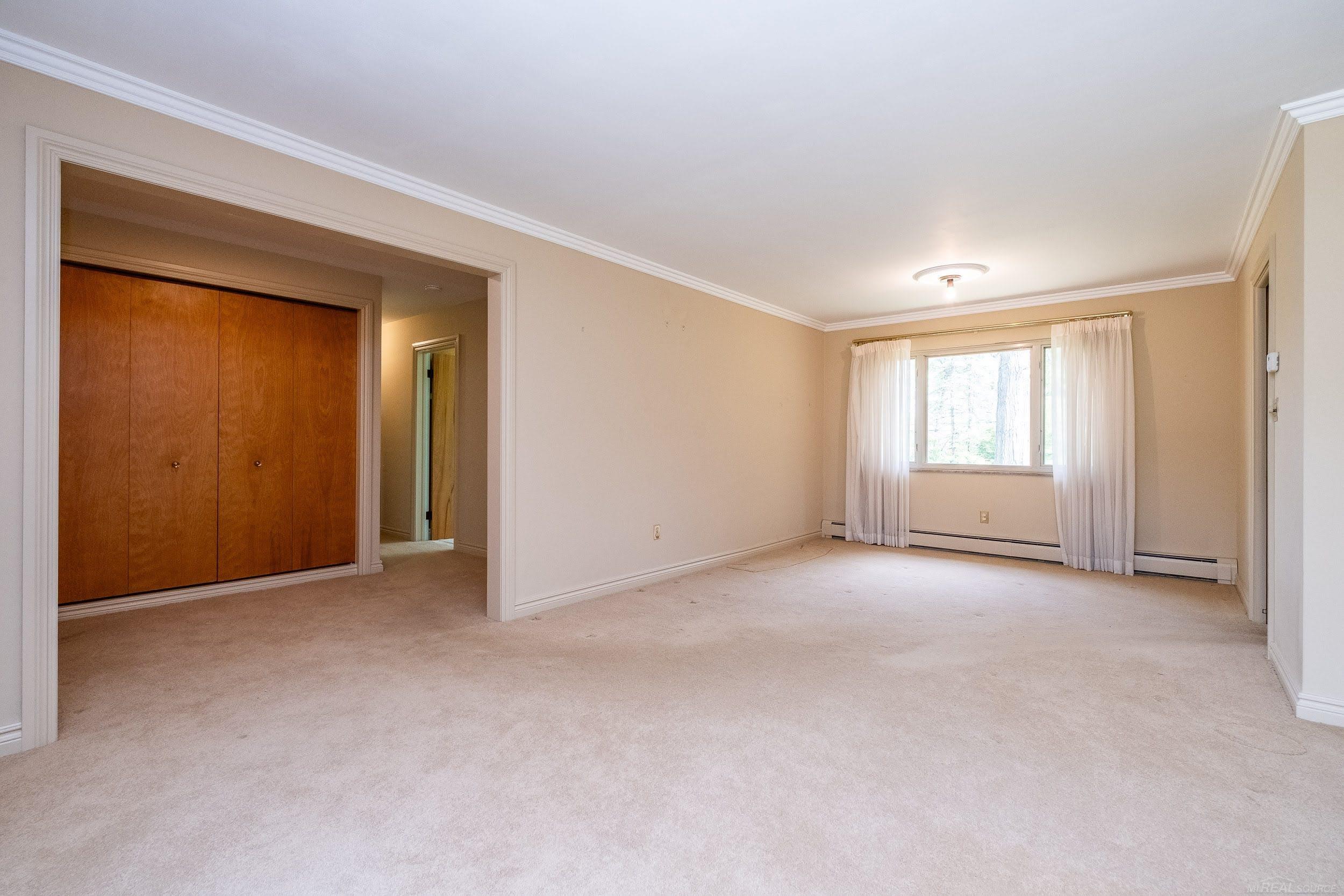 2800 Tewksbury Drive