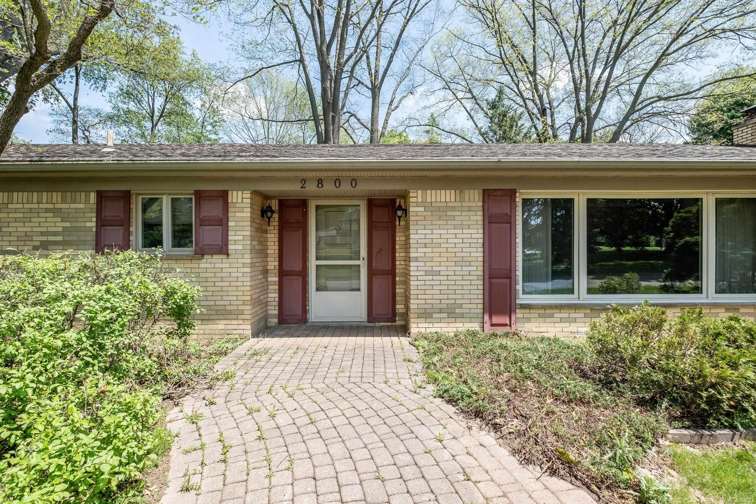 2800 Tewksbury Drive