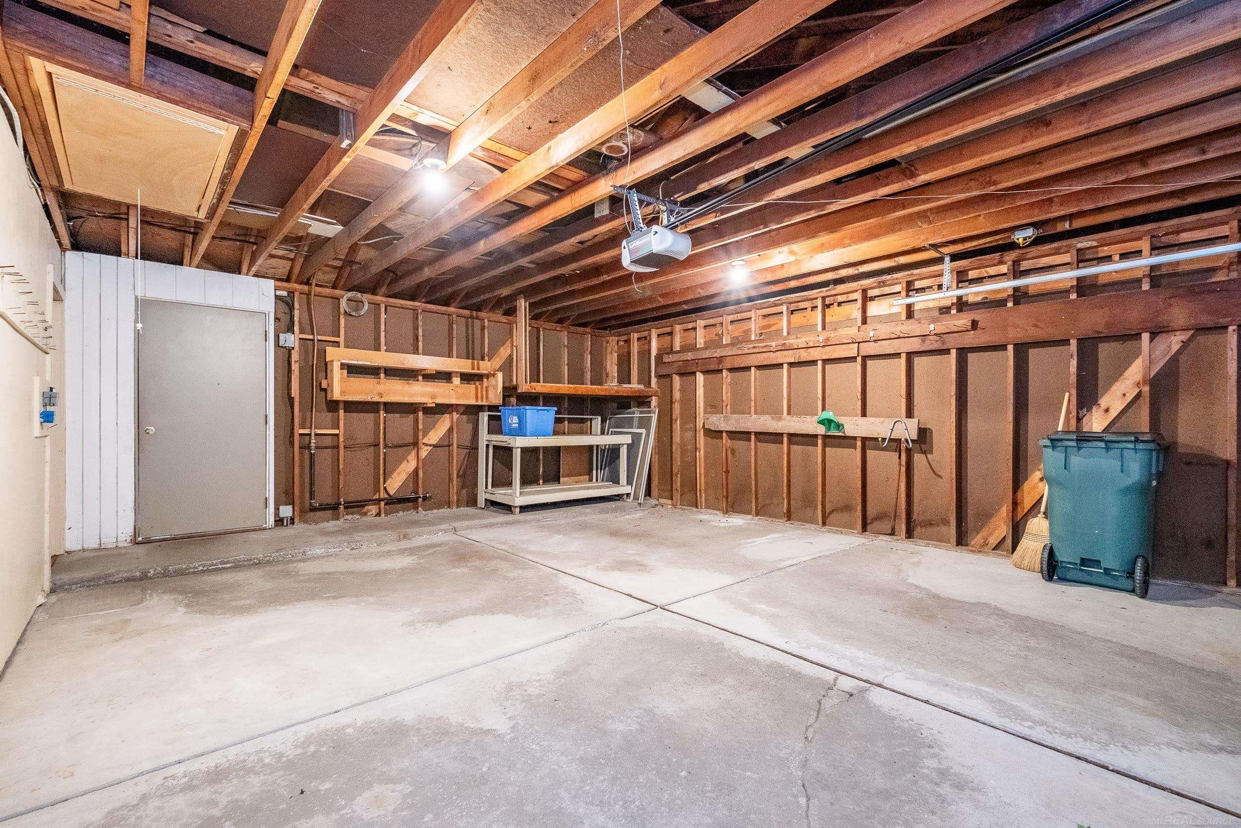 2800 Tewksbury Drive