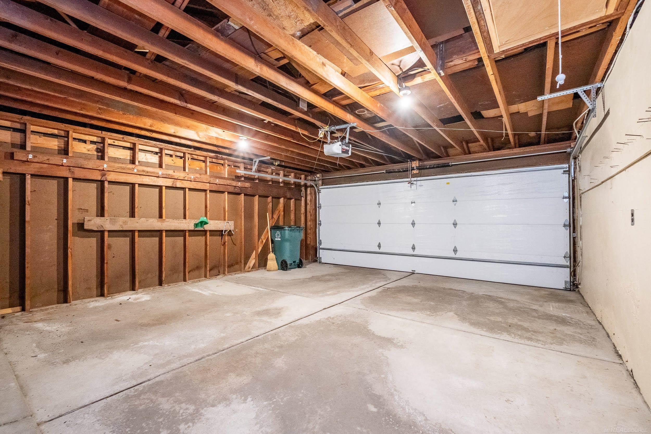 2800 Tewksbury Drive