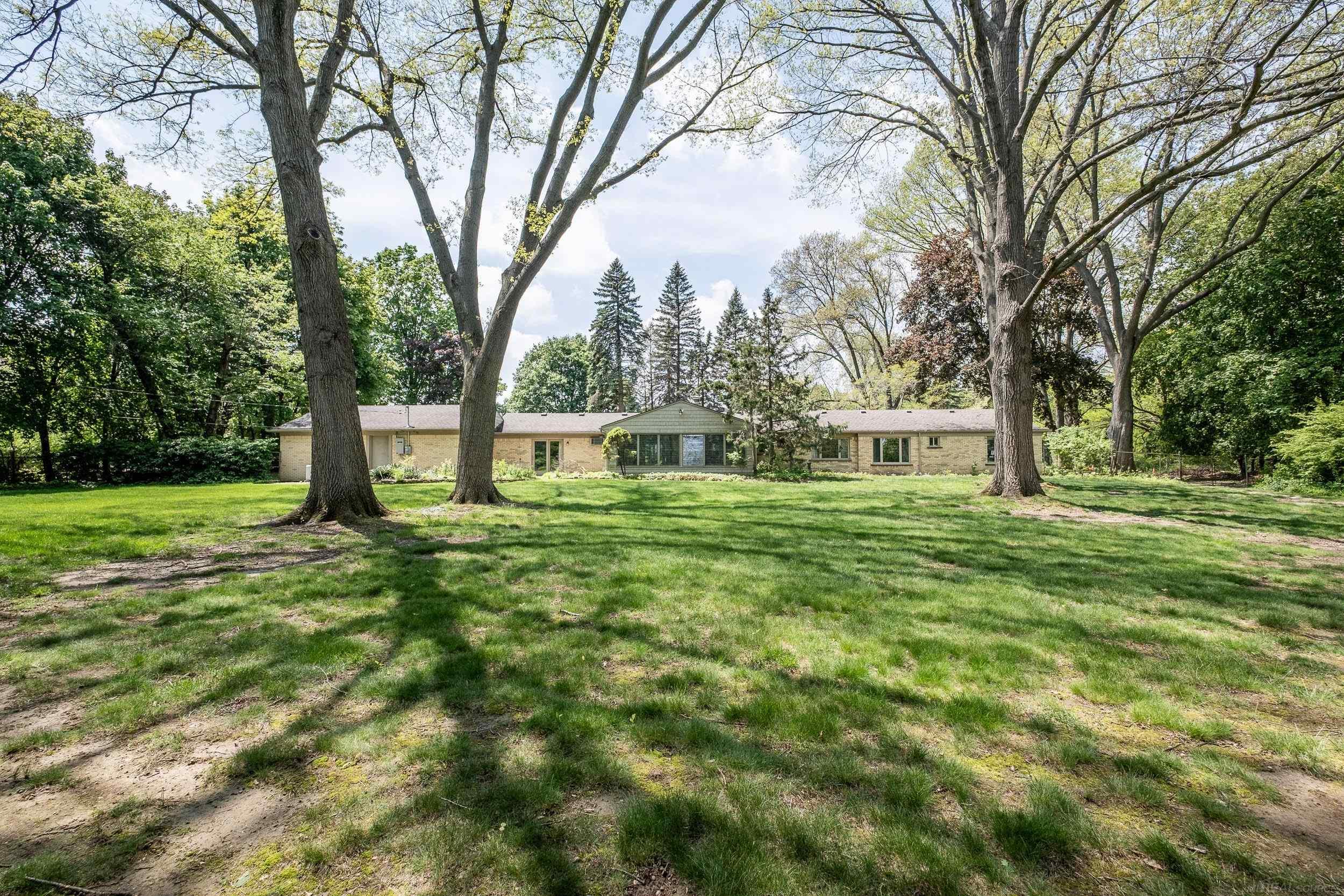 2800 Tewksbury Drive