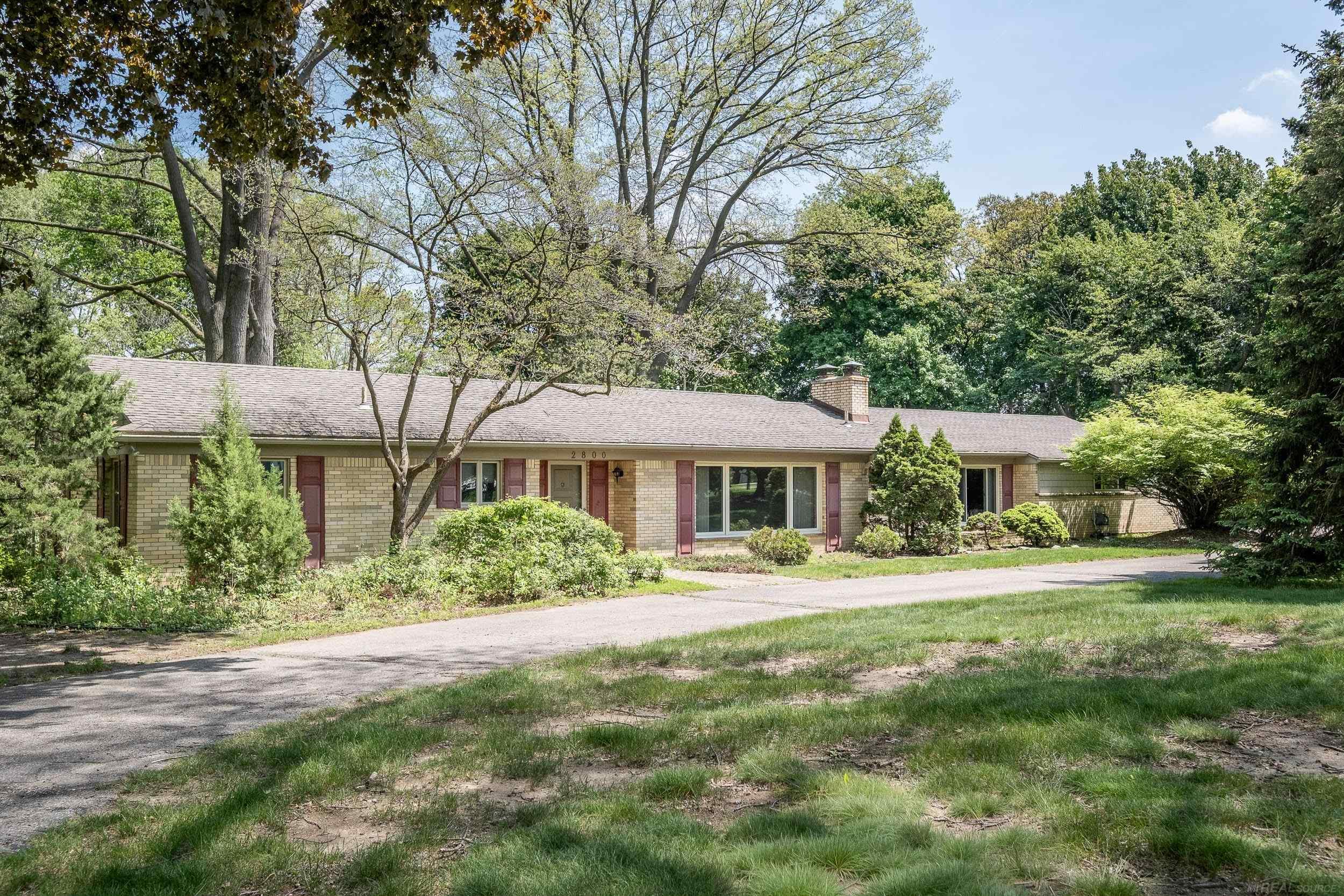 2800 Tewksbury Drive